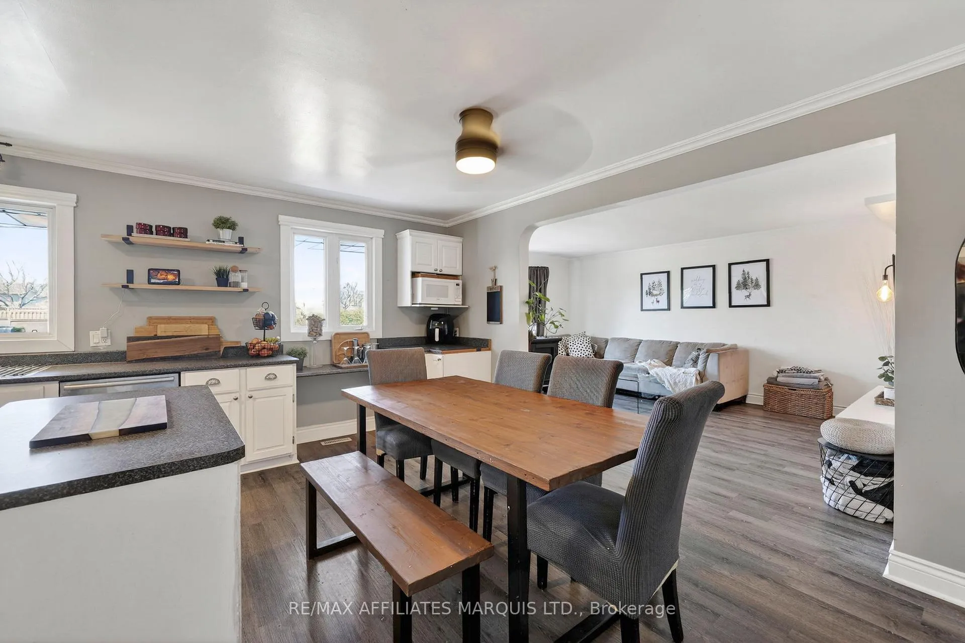 Photo 9 of 615 Twelfth Street E, Cornwall — HOMEH