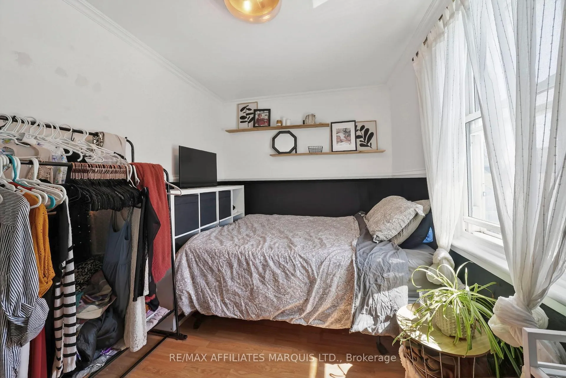Photo 14 of 615 Twelfth Street E, Cornwall — HOMEH