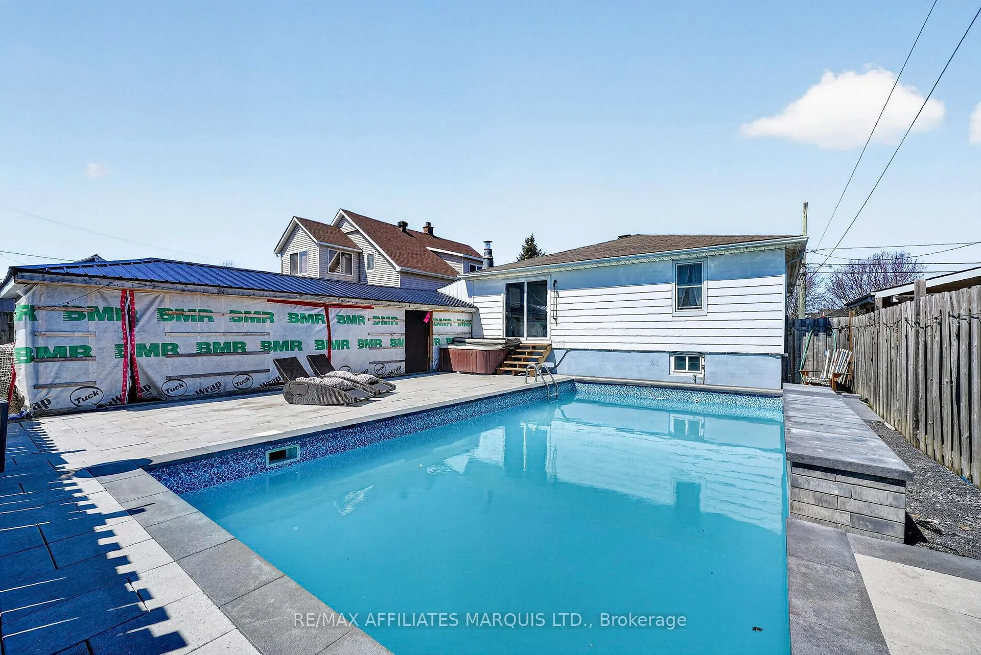 Photo 24 of 615 Twelfth Street E, Cornwall — HOMEH