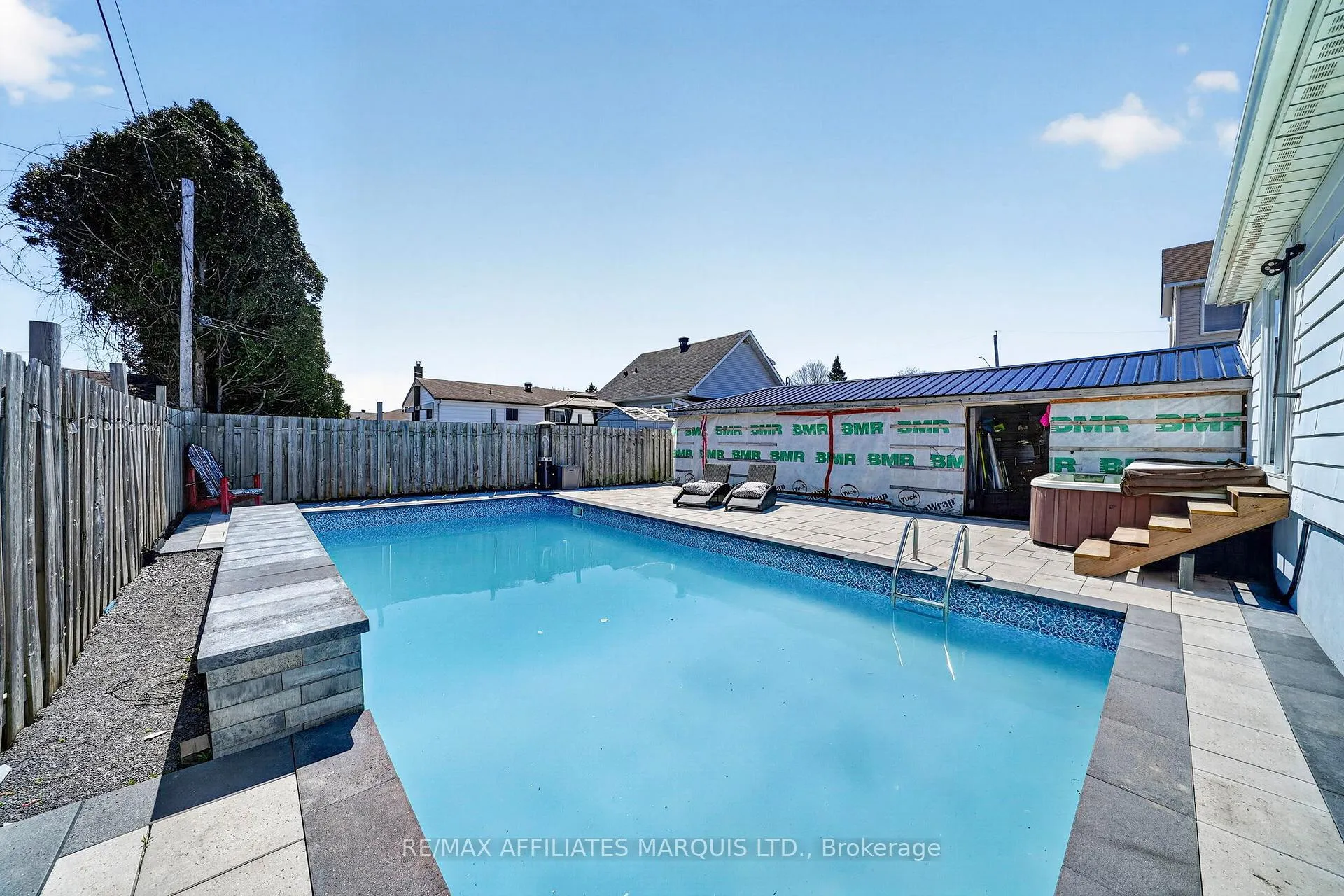 Photo 25 of 615 Twelfth Street E, Cornwall — HOMEH