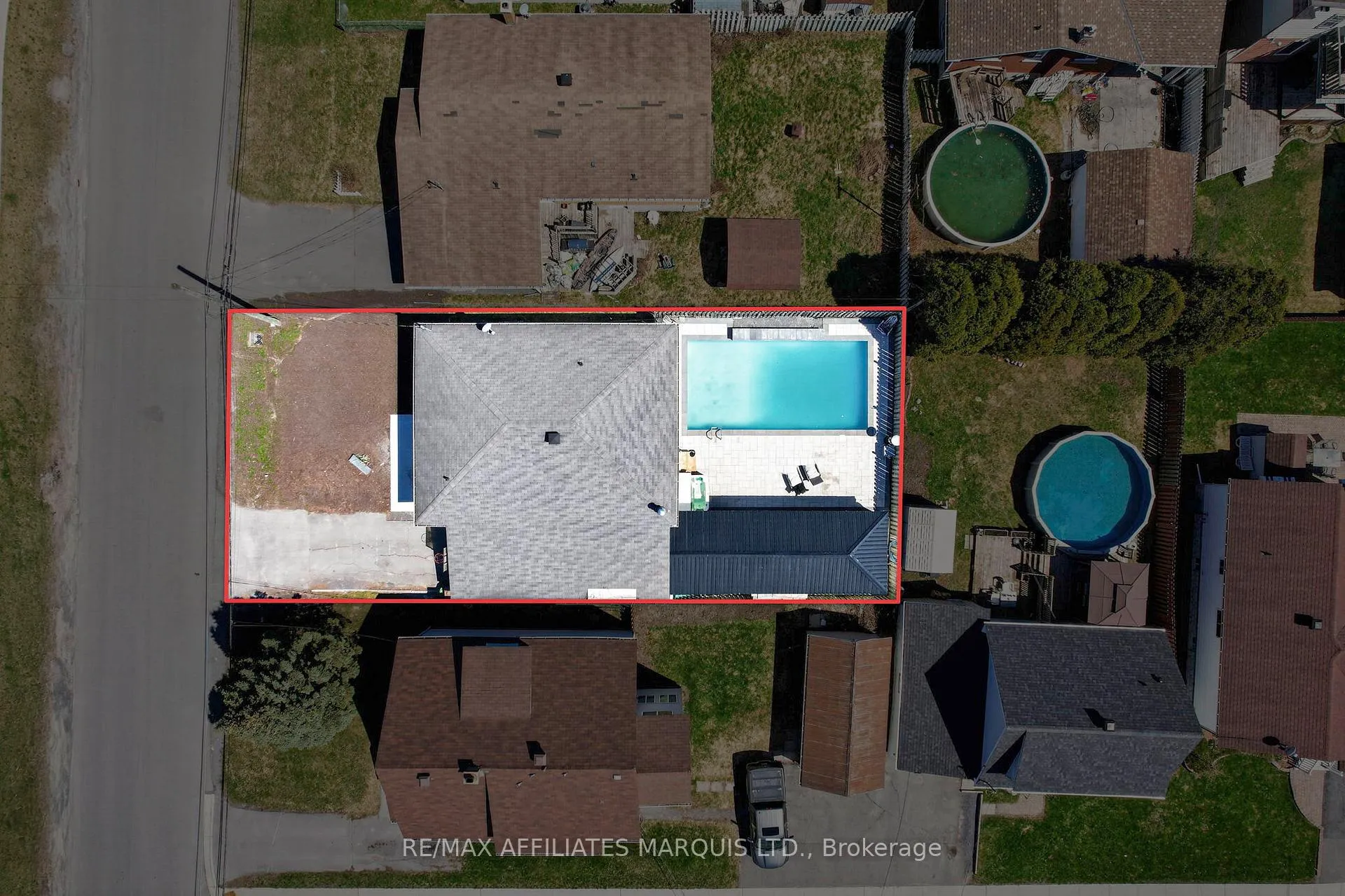 Photo 26 of 615 Twelfth Street E, Cornwall — HOMEH