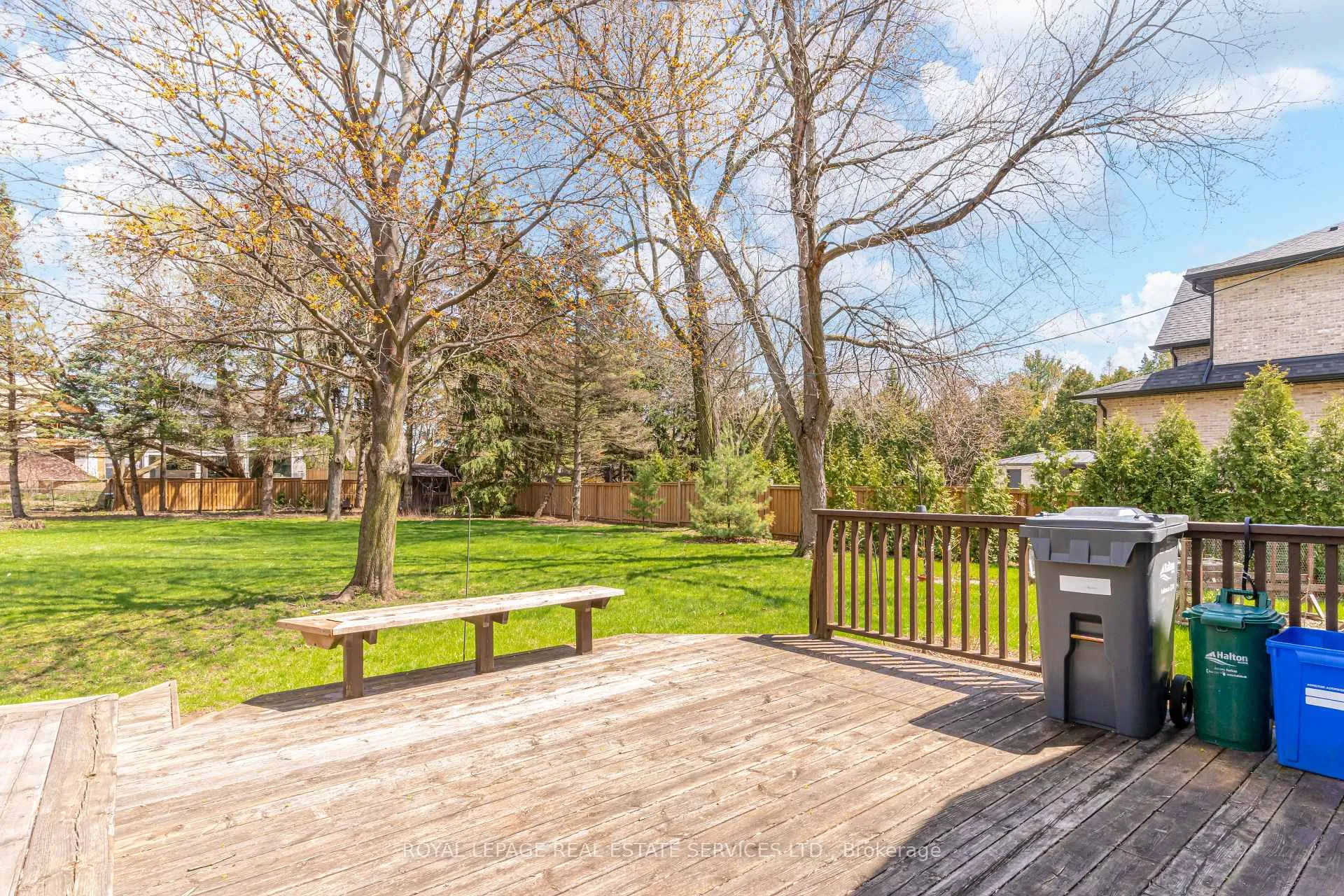Photo 16 of 561 Maplehurst Avenue, Oakville, West — HOMEH