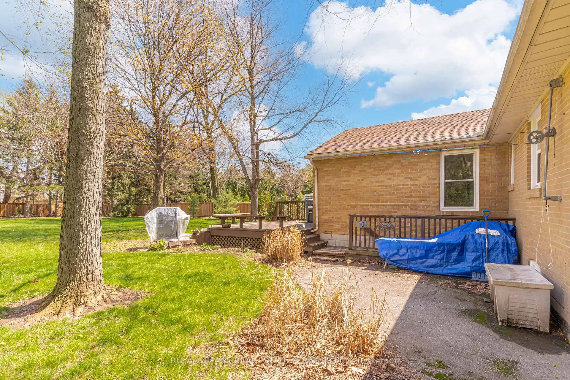 Photo 19 of 561 Maplehurst Avenue, Oakville, West — HOMEH