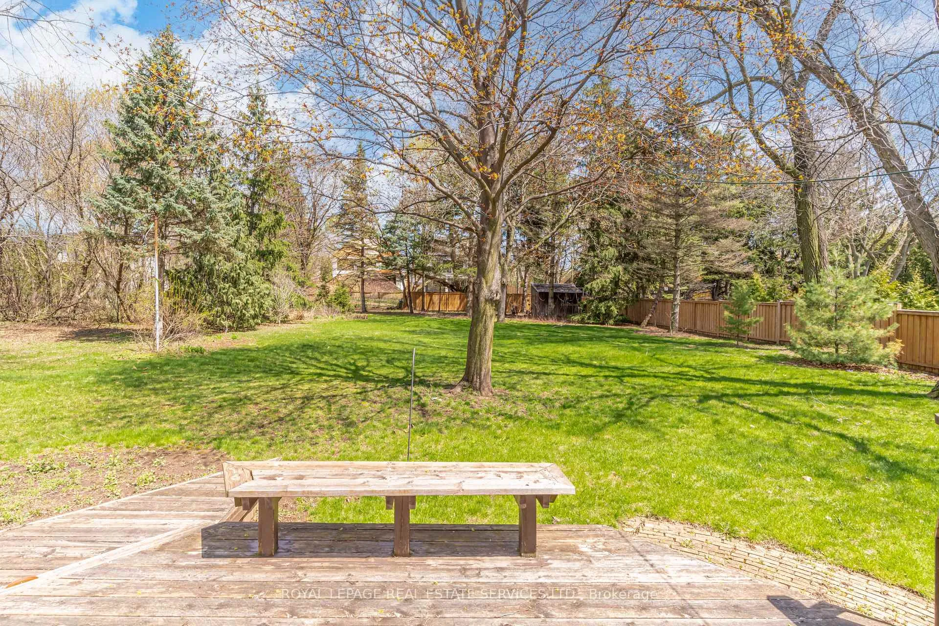Photo 24 of 561 Maplehurst Avenue, Oakville, West — HOMEH