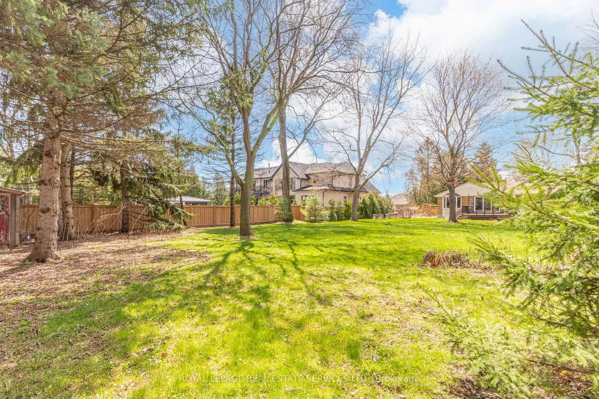 Photo 28 of 561 Maplehurst Avenue, Oakville, West — HOMEH