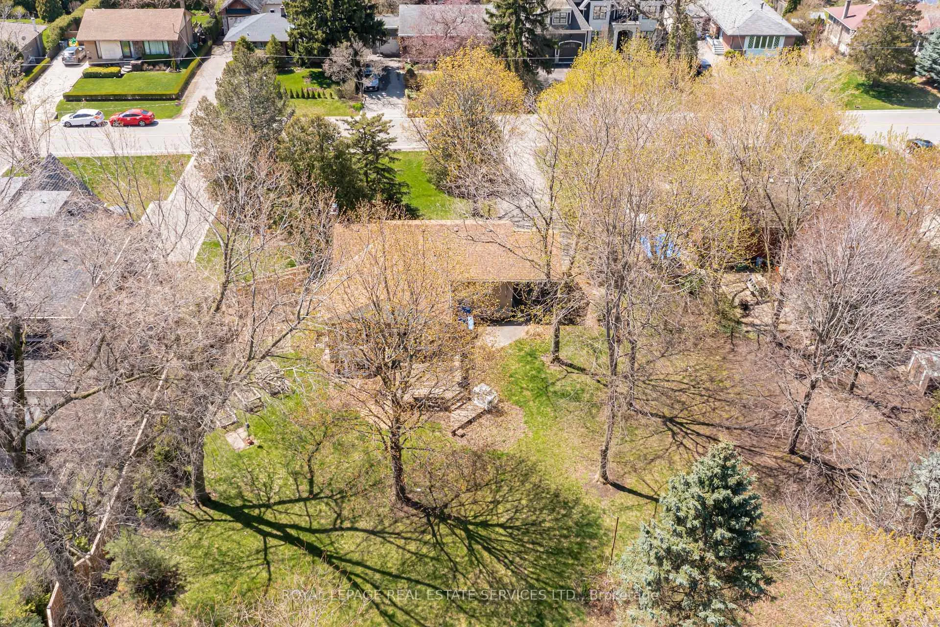 Photo 38 of 561 Maplehurst Avenue, Oakville, West — HOMEH