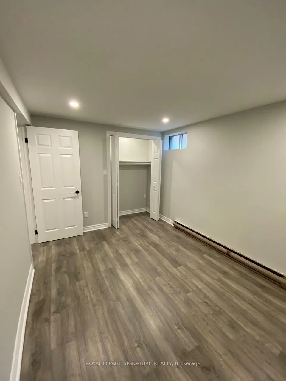 Photo 4 of 48 Homefield Square, Clarington, Courtice — HOMEH
