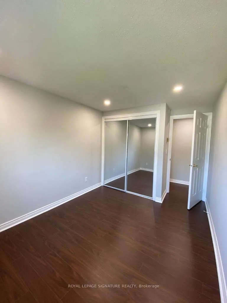 Photo 19 of 48 Homefield Square, Clarington, Courtice — HOMEH