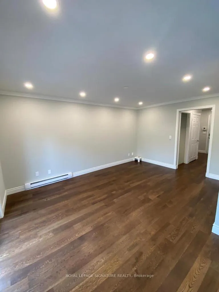 Photo 24 of 48 Homefield Square, Clarington, Courtice — HOMEH