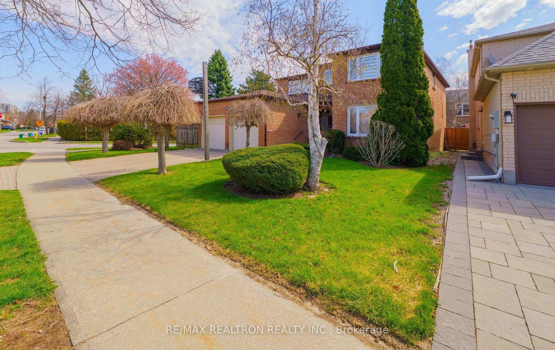Photo 2 of 65 Tansley Road, Vaughan, Brownridge — HOMEH