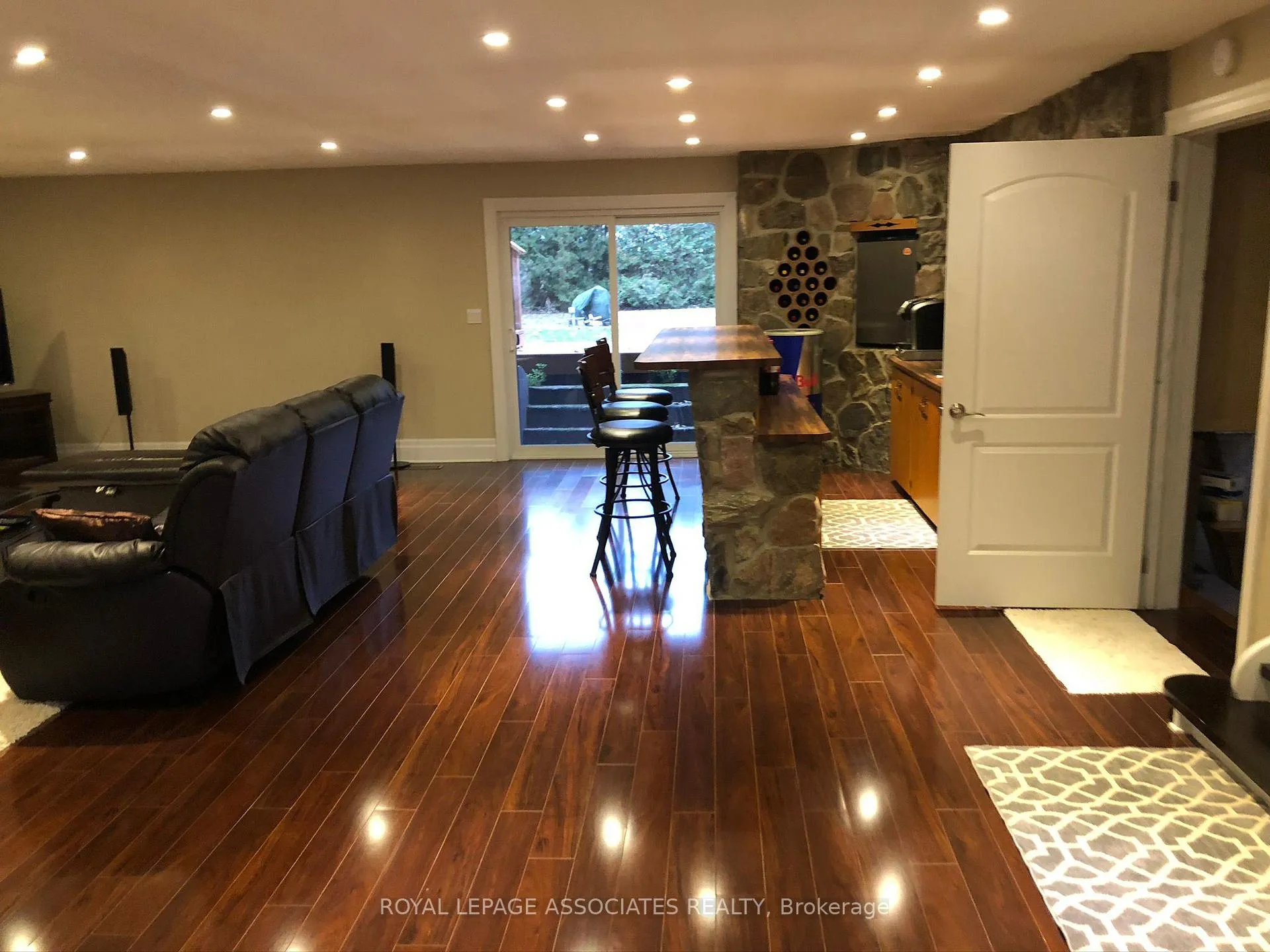 Photo 17 of 992 McCready Road, Dawn-Euphemia, Dawn Euphemia — HOMEH