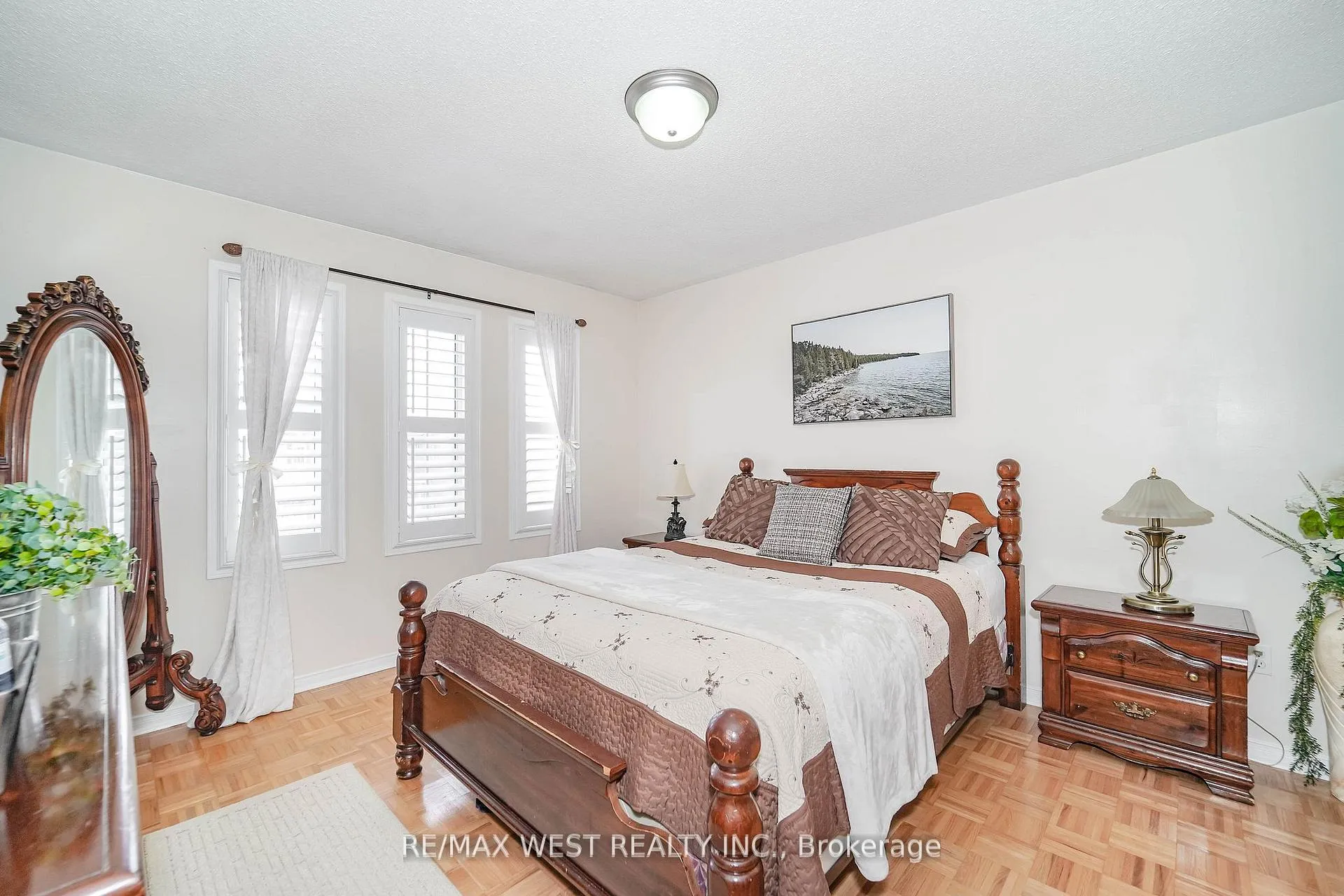Photo 11 of 38 Bottlebrush Drive, Brampton, Sandringham-Wellington — HOMEH