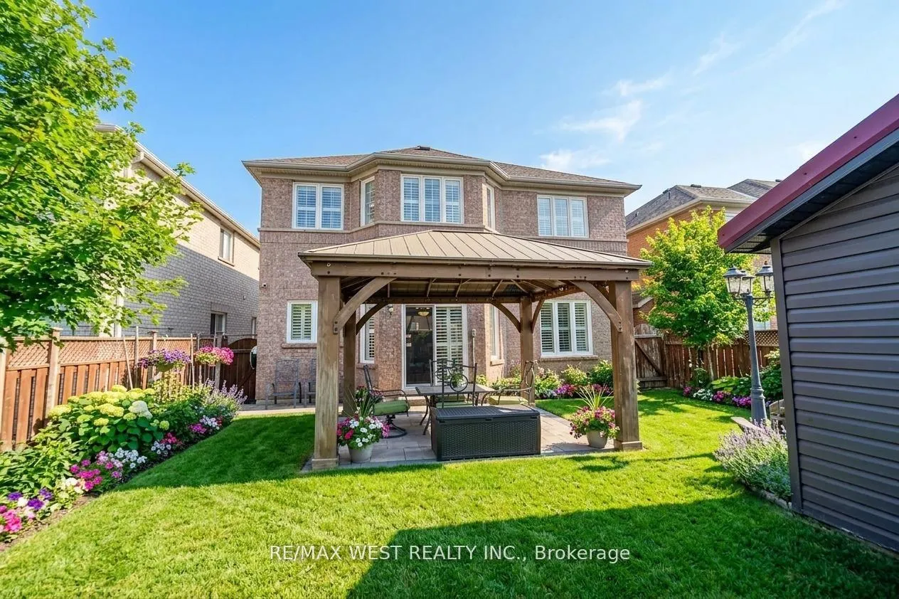 Photo 20 of 38 Bottlebrush Drive, Brampton, Sandringham-Wellington — HOMEH