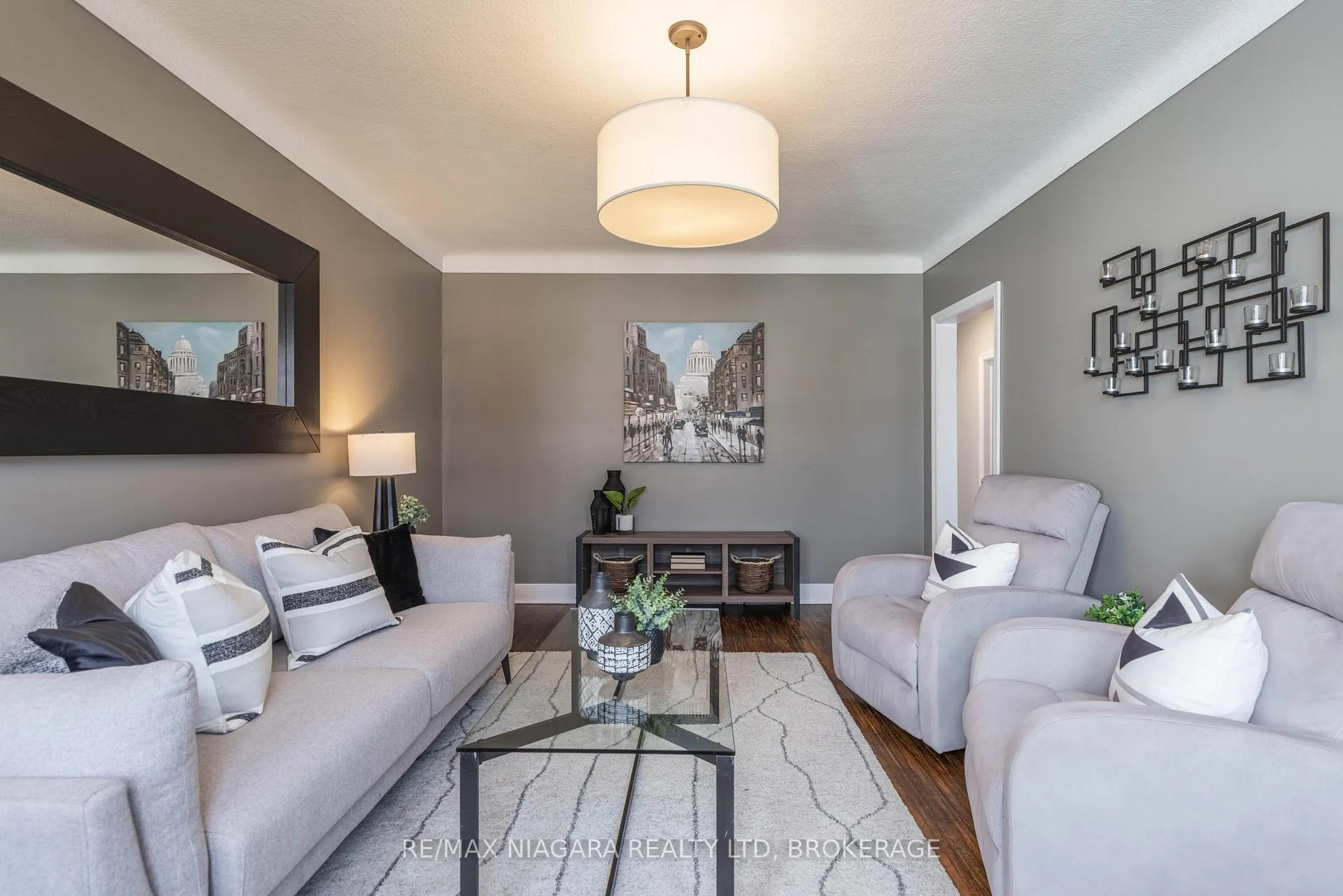Photo 6 of 88 Garnet Street, St. Catharines, Facer — HOMEH