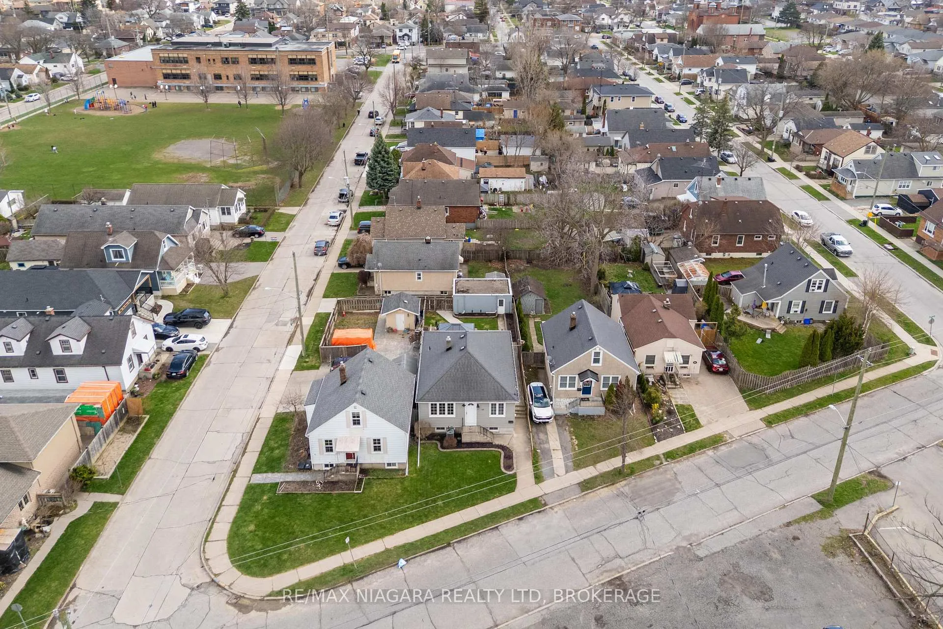 Photo 29 of 88 Garnet Street, St. Catharines, Facer — HOMEH