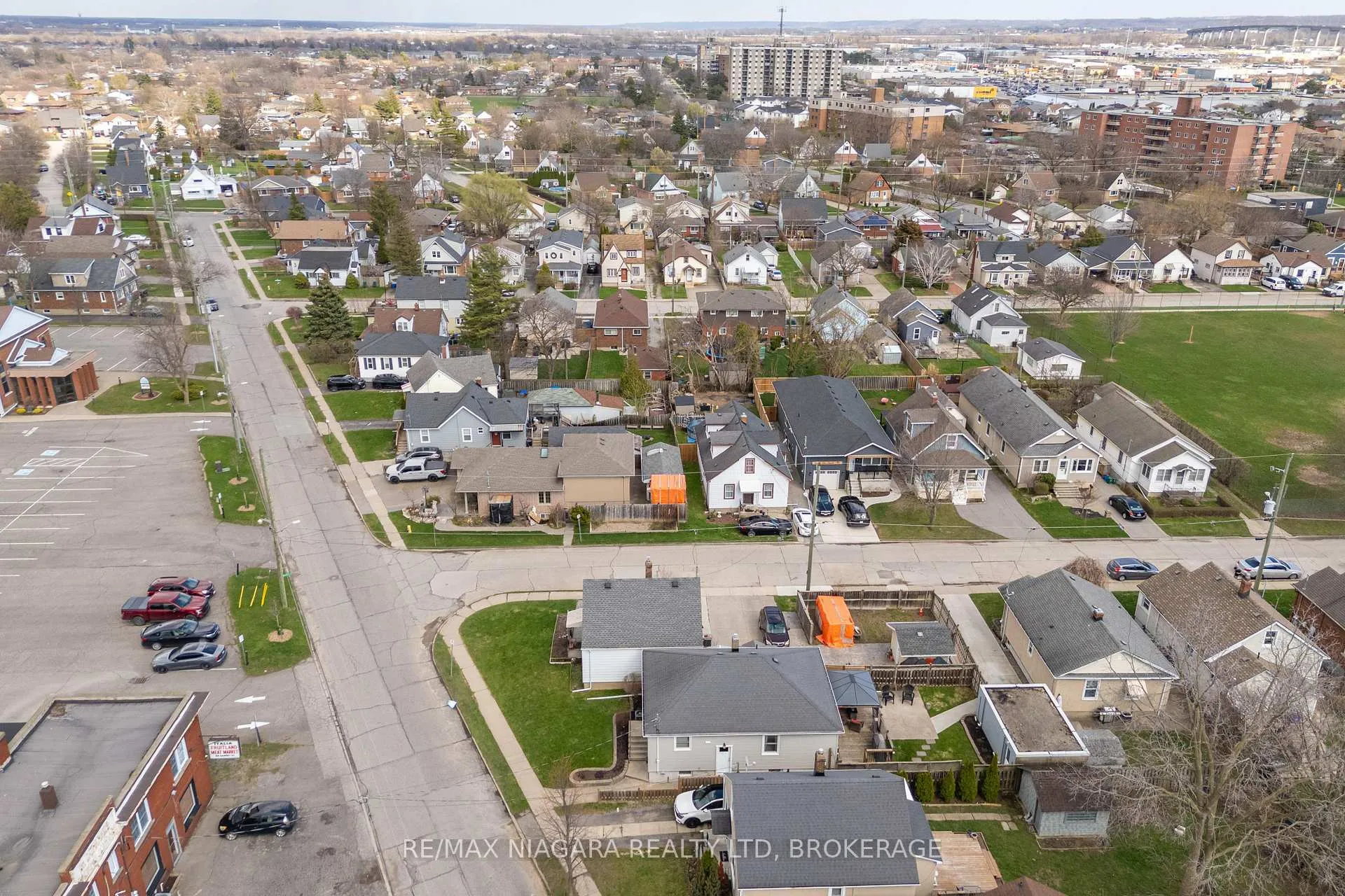 Photo 31 of 88 Garnet Street, St. Catharines, Facer — HOMEH