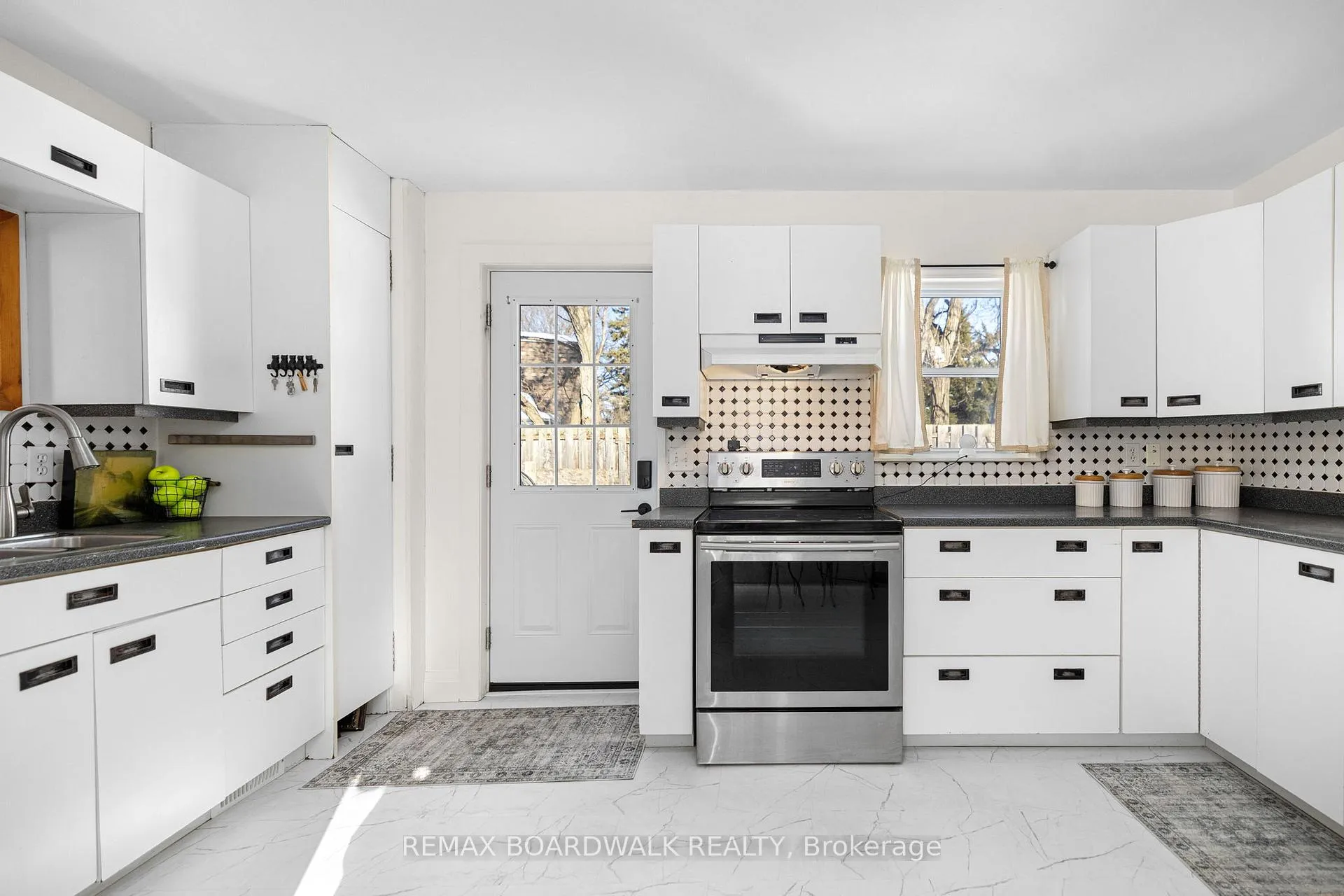Photo 14 of 54 Coleman Street, Carleton Place — HOMEH