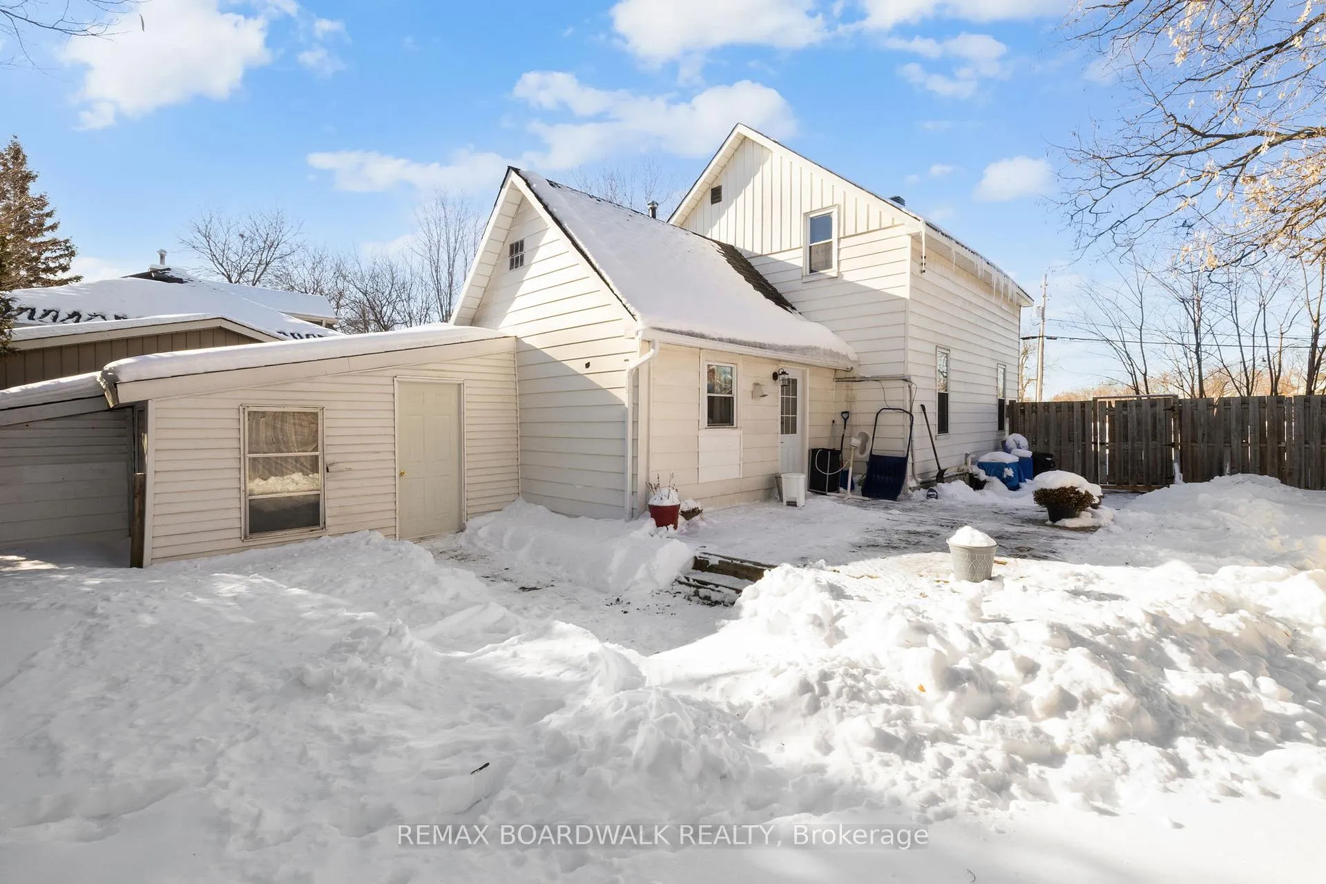 Photo 29 of 54 Coleman Street, Carleton Place — HOMEH
