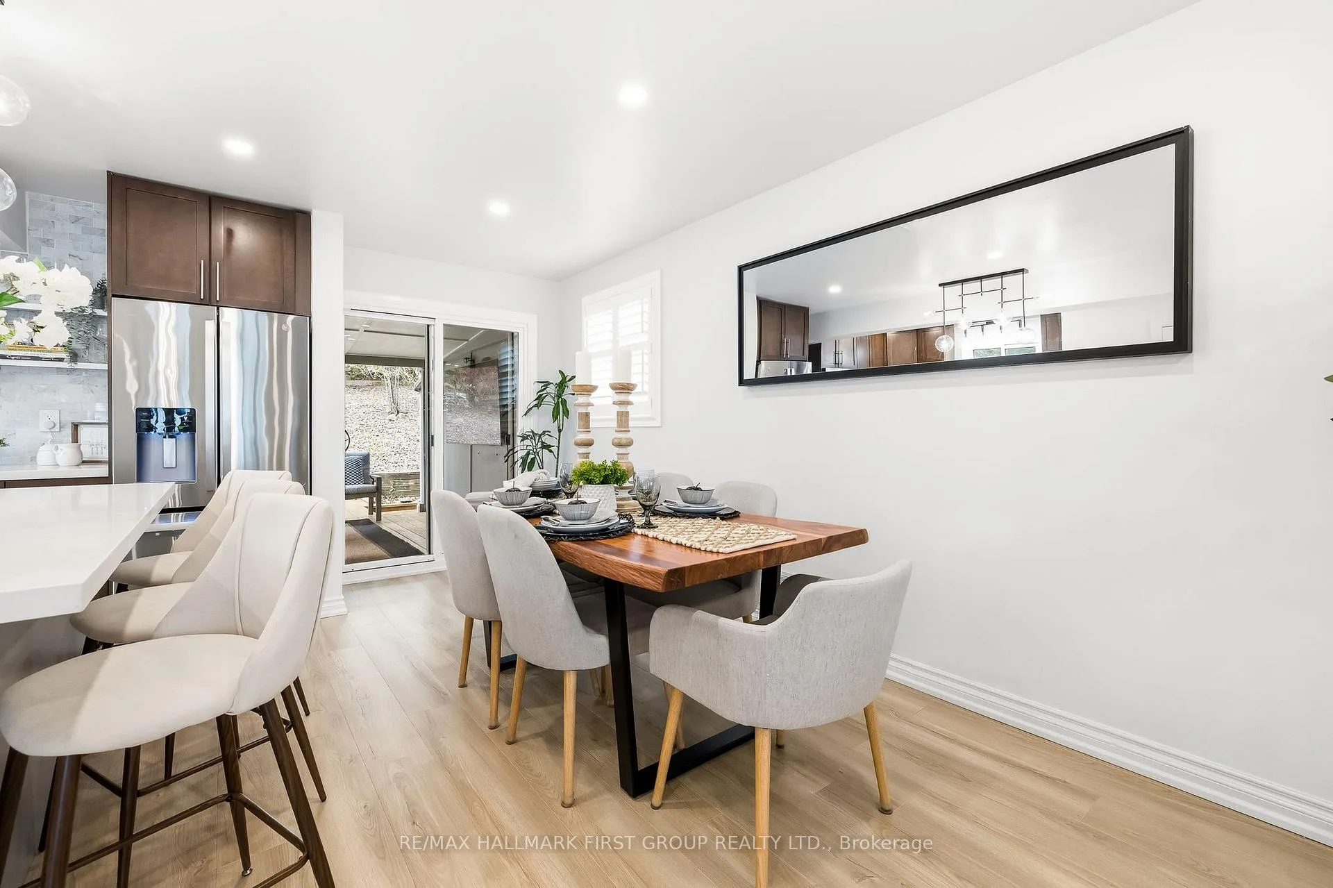 Photo 14 of 953 Vistula Drive, Pickering, West Shore — HOMEH