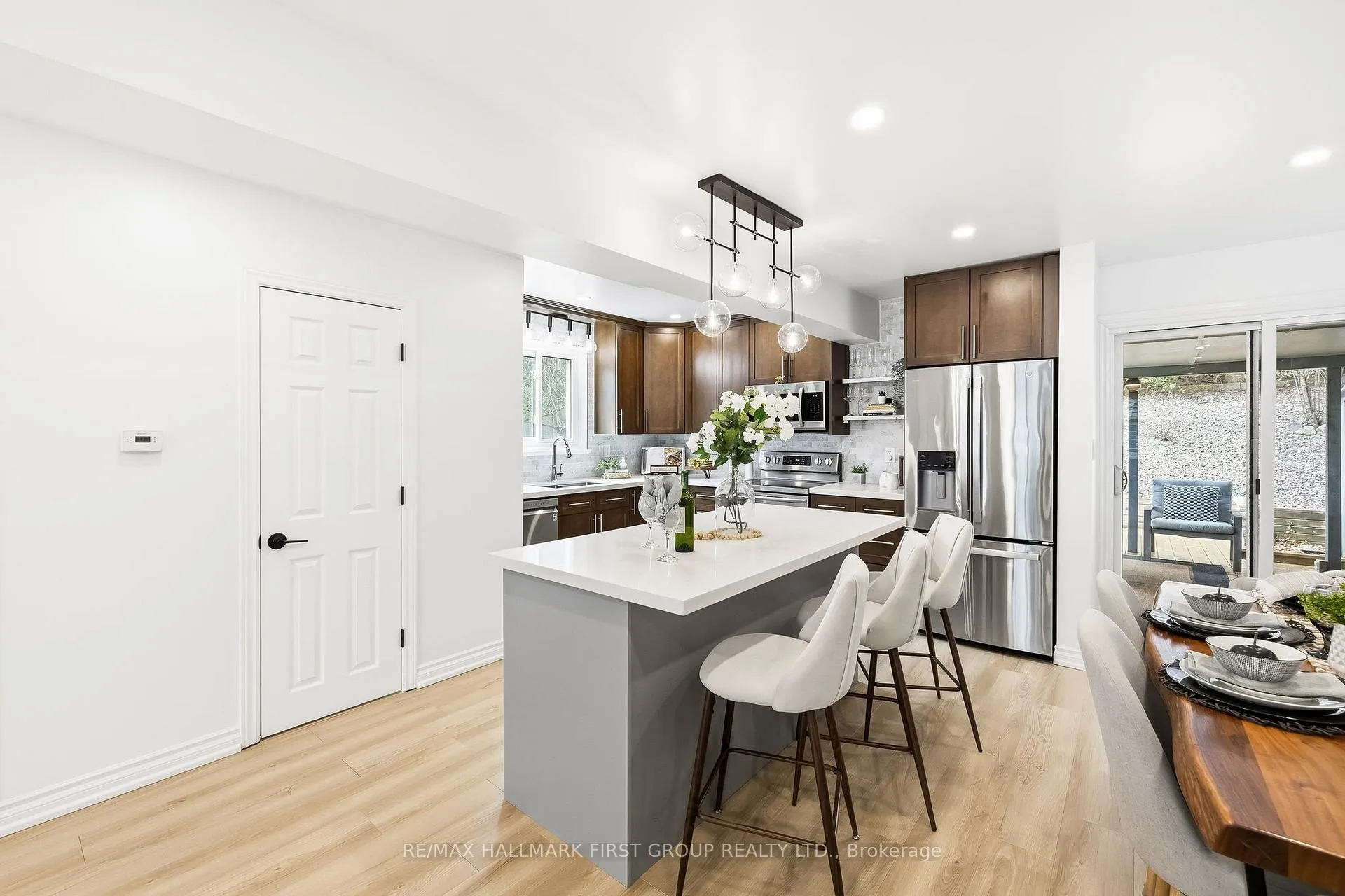 Photo 18 of 953 Vistula Drive, Pickering, West Shore — HOMEH
