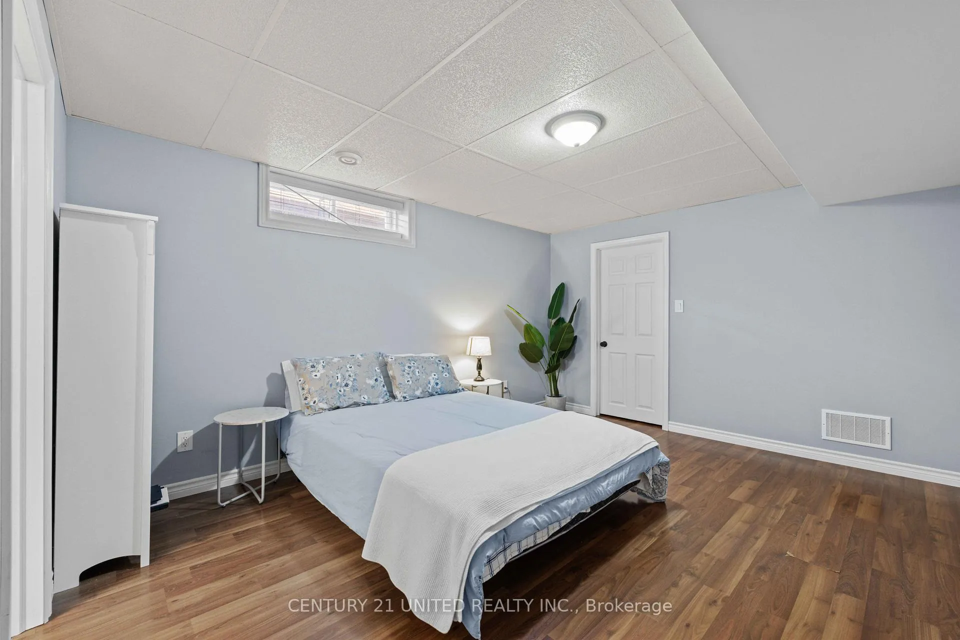 Photo 17 of 385 Bianco Crescent, Peterborough, Monaghan Ward 2 — HOMEH