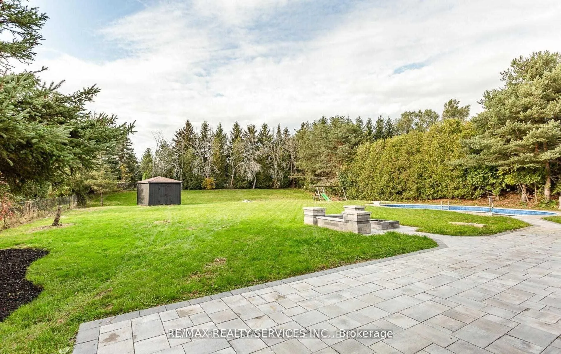 Photo 12 of 4 Blue Horizon Court, Caledon, Caledon Village — HOMEH