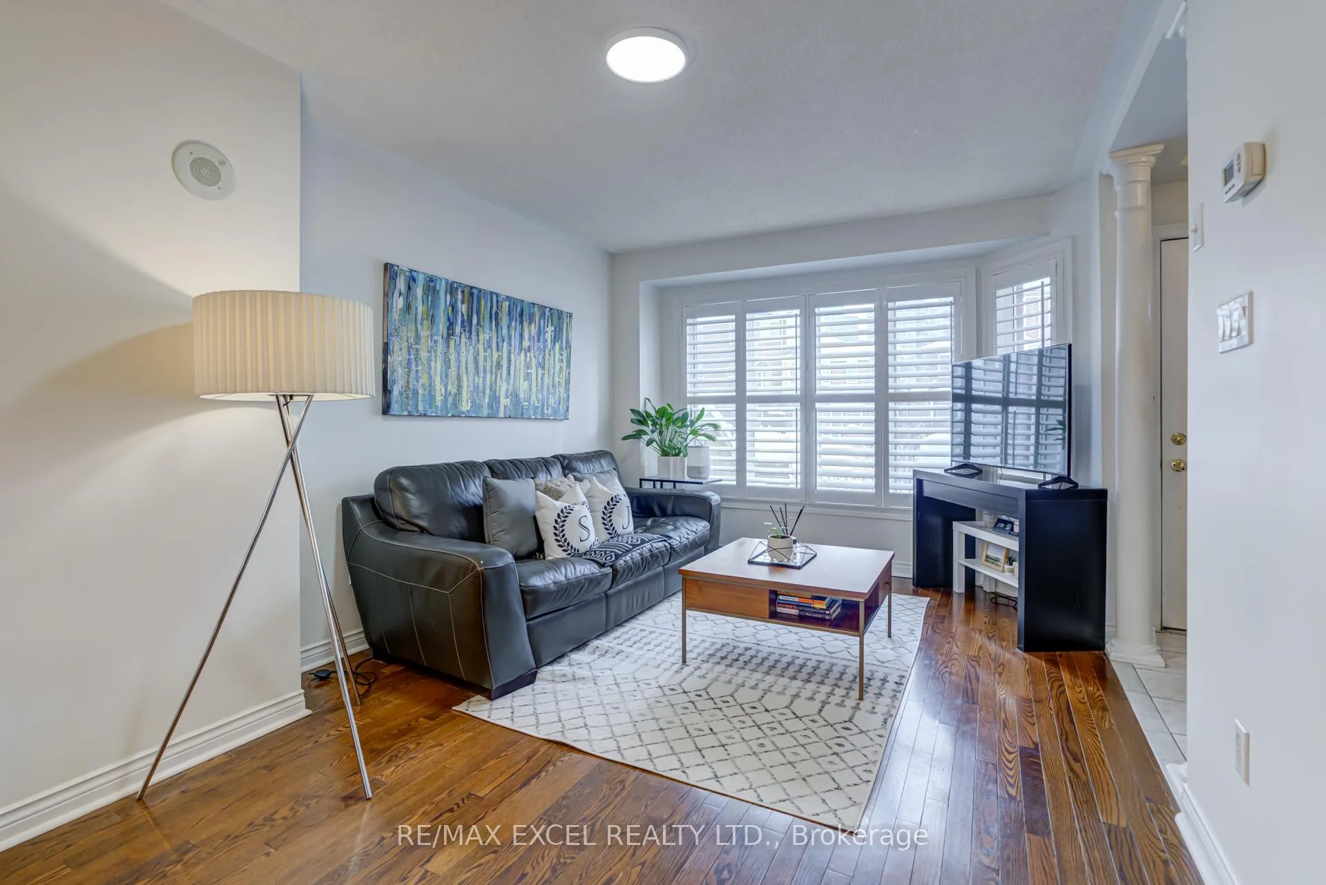 Photo 8 of Unit 37, 18 Clark Avenue W, Vaughan, Crestwood-Springfarm-Yorkhill — HOMEH