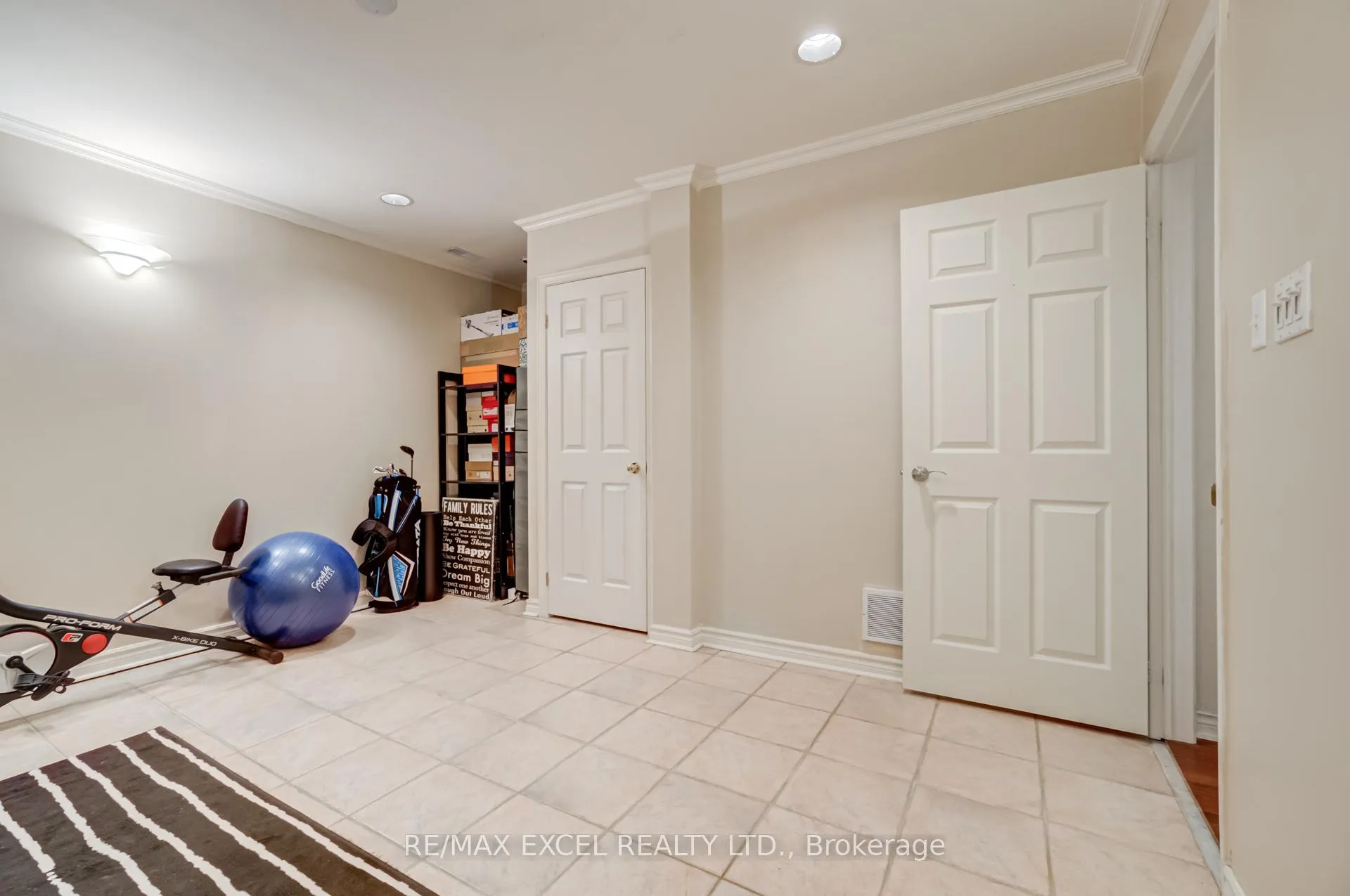 Photo 39 of Unit 37, 18 Clark Avenue W, Vaughan, Crestwood-Springfarm-Yorkhill — HOMEH