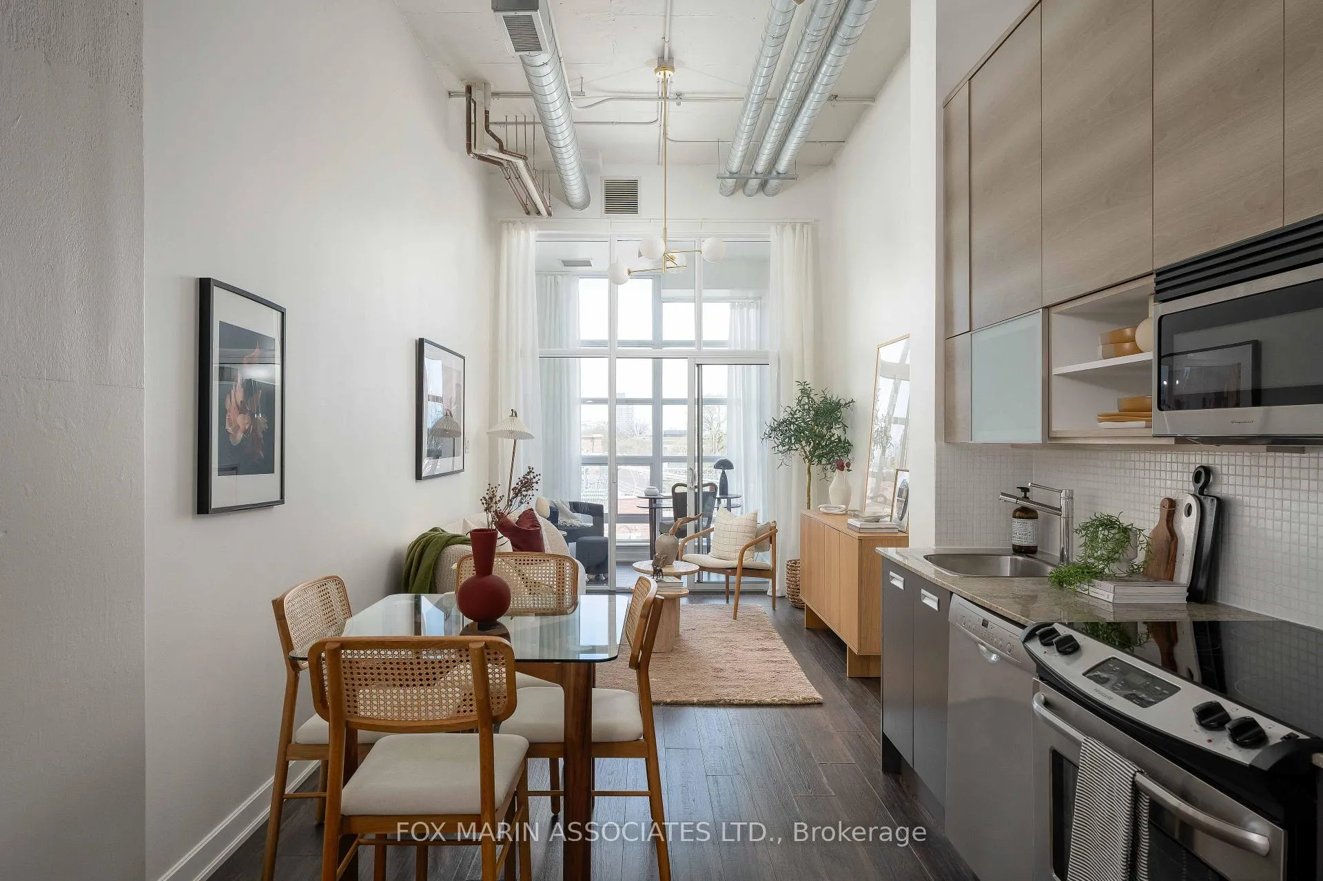 Photo 2 of Unit 430, 380 Macpherson Avenue, Toronto, Casa Loma — HOMEH