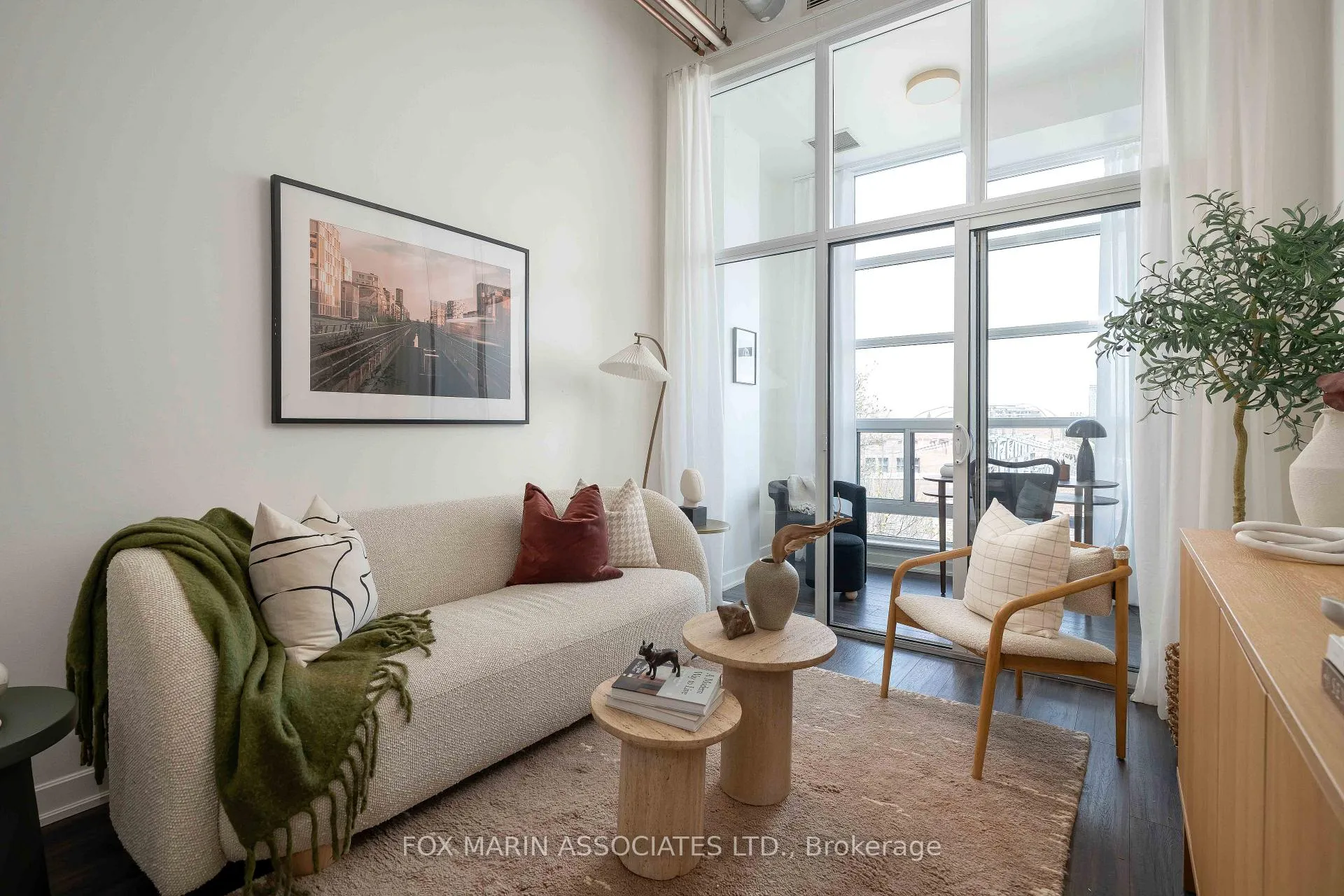 Photo 1 of Unit 430, 380 Macpherson Avenue, Toronto, Casa Loma — HOMEH