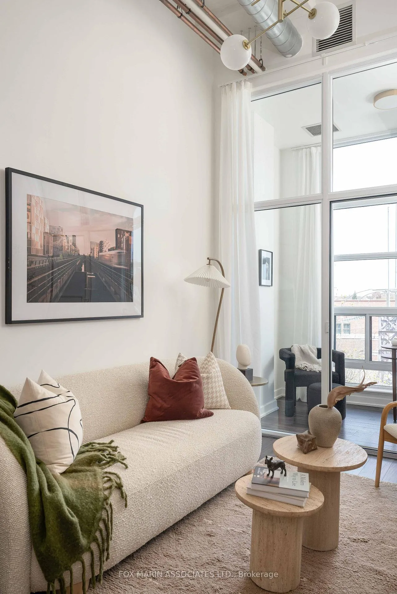 Photo 5 of Unit 430, 380 Macpherson Avenue, Toronto, Casa Loma — HOMEH