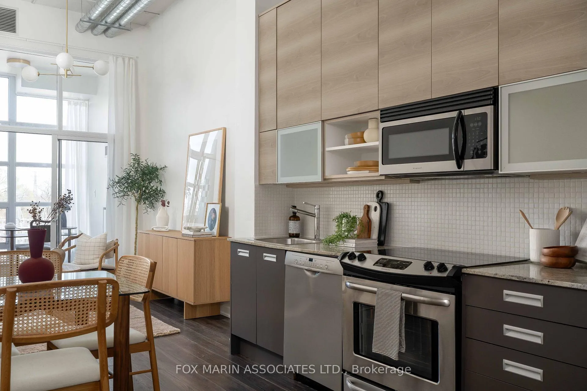 Photo 11 of Unit 430, 380 Macpherson Avenue, Toronto, Casa Loma — HOMEH