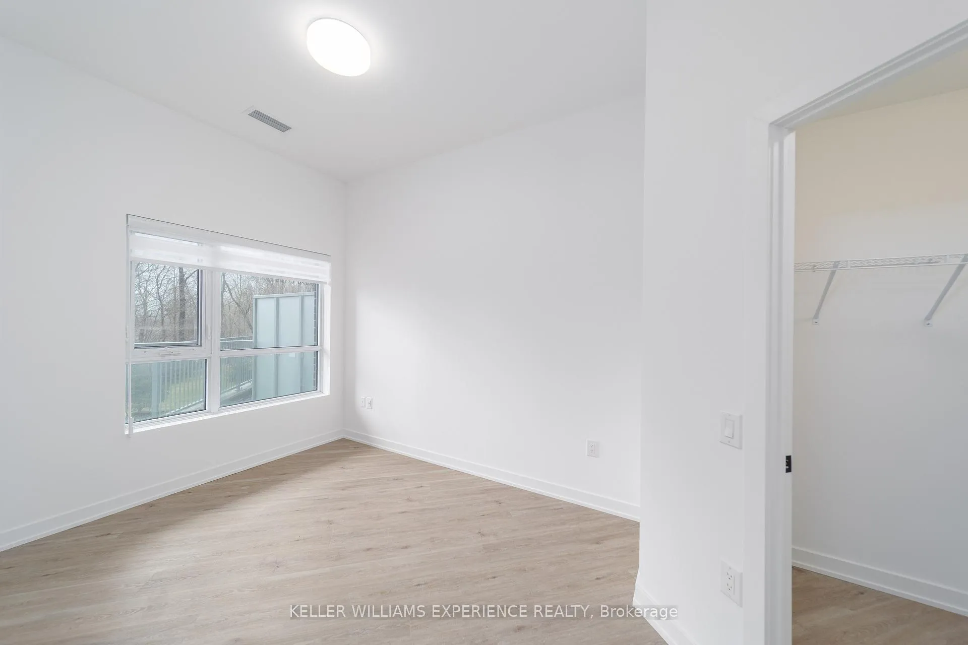 Photo 12 of Unit 107, 56 Lakeside Terrace, Barrie, Little Lake — HOMEH