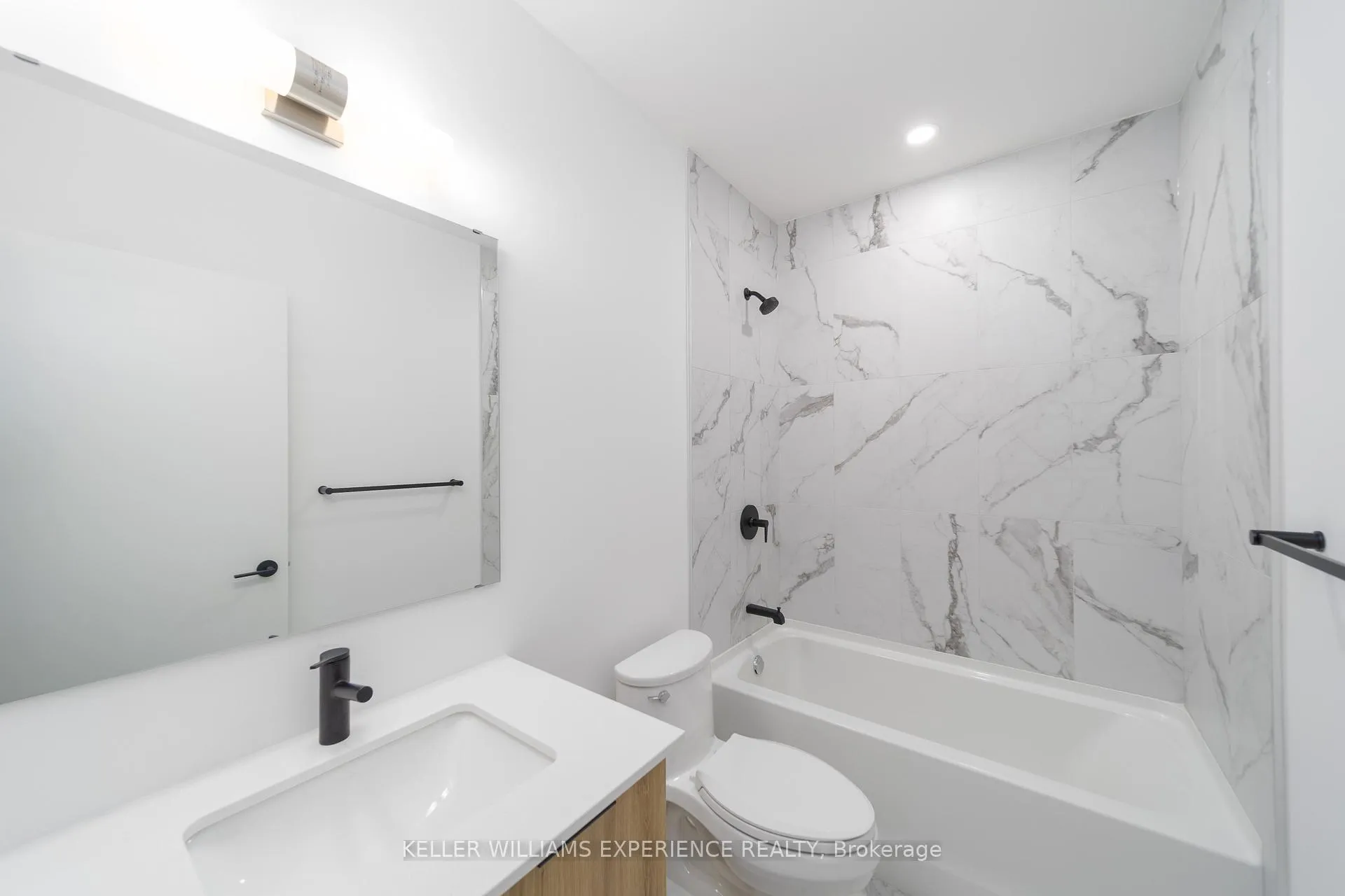 Photo 15 of Unit 107, 56 Lakeside Terrace, Barrie, Little Lake — HOMEH