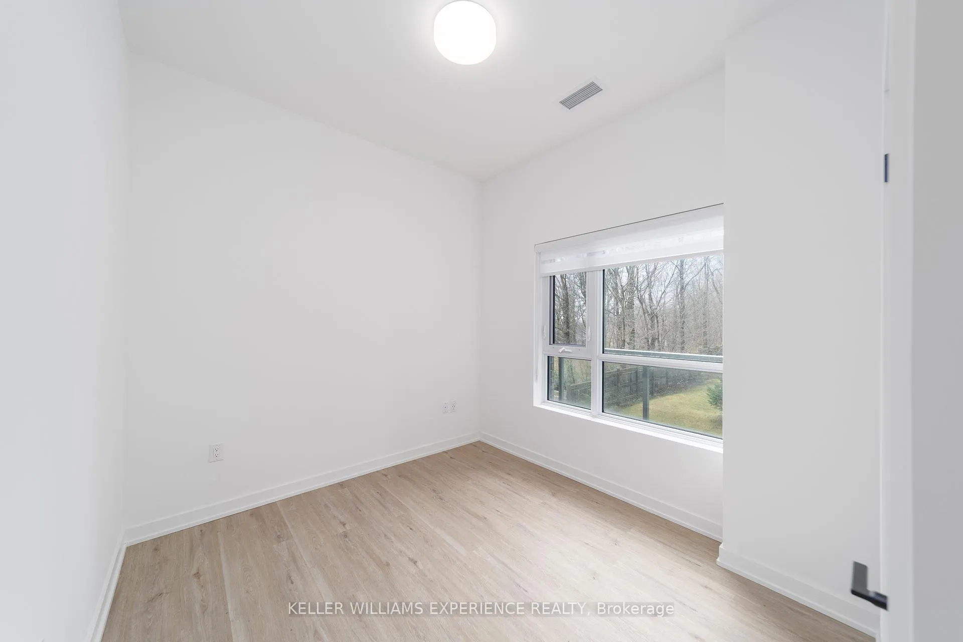 Photo 17 of Unit 107, 56 Lakeside Terrace, Barrie, Little Lake — HOMEH