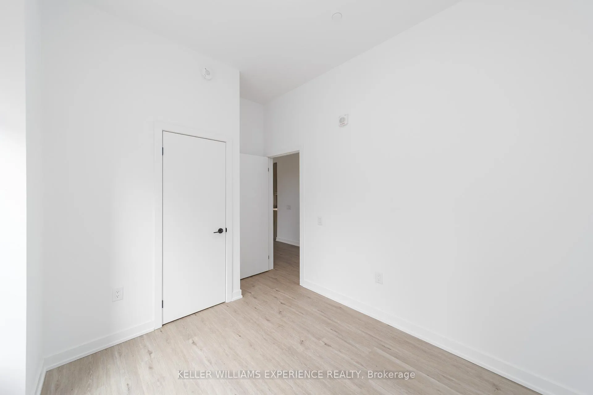 Photo 18 of Unit 107, 56 Lakeside Terrace, Barrie, Little Lake — HOMEH