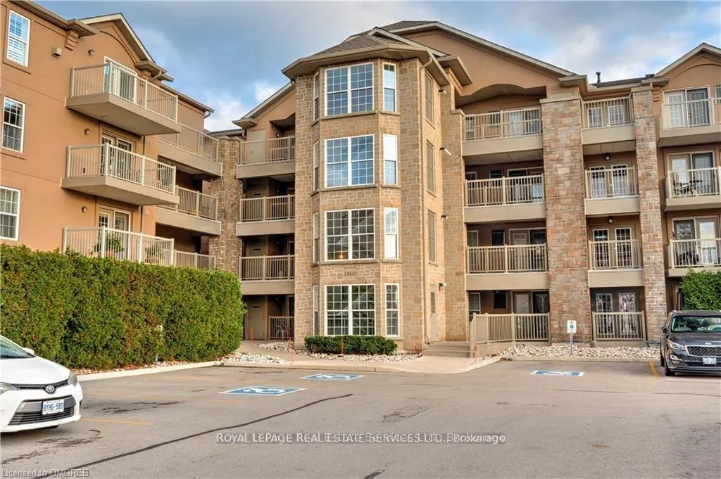 Photo 3 of Unit 306, 1460 Bishops Gate, Oakville, Glen Abbey — HOMEH