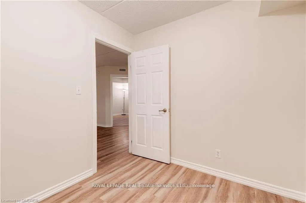 Photo 12 of Unit 306, 1460 Bishops Gate, Oakville, Glen Abbey — HOMEH