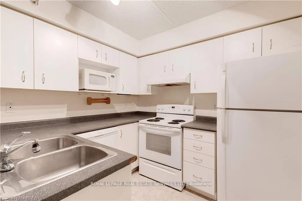 Photo 15 of Unit 306, 1460 Bishops Gate, Oakville, Glen Abbey — HOMEH