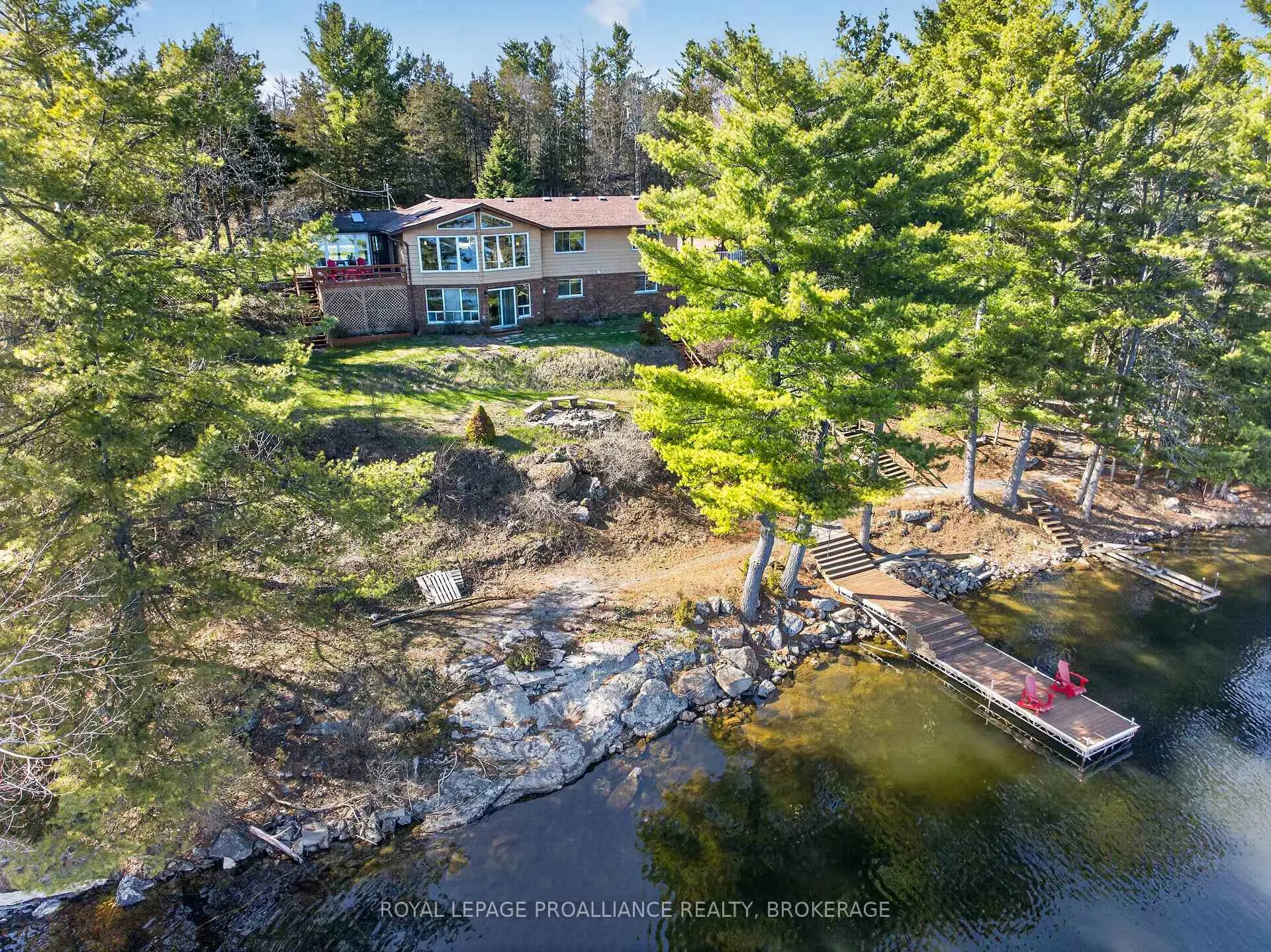 Photo 3 of 3037 Hilltop Lane, Frontenac, Frontenac South — HOMEH