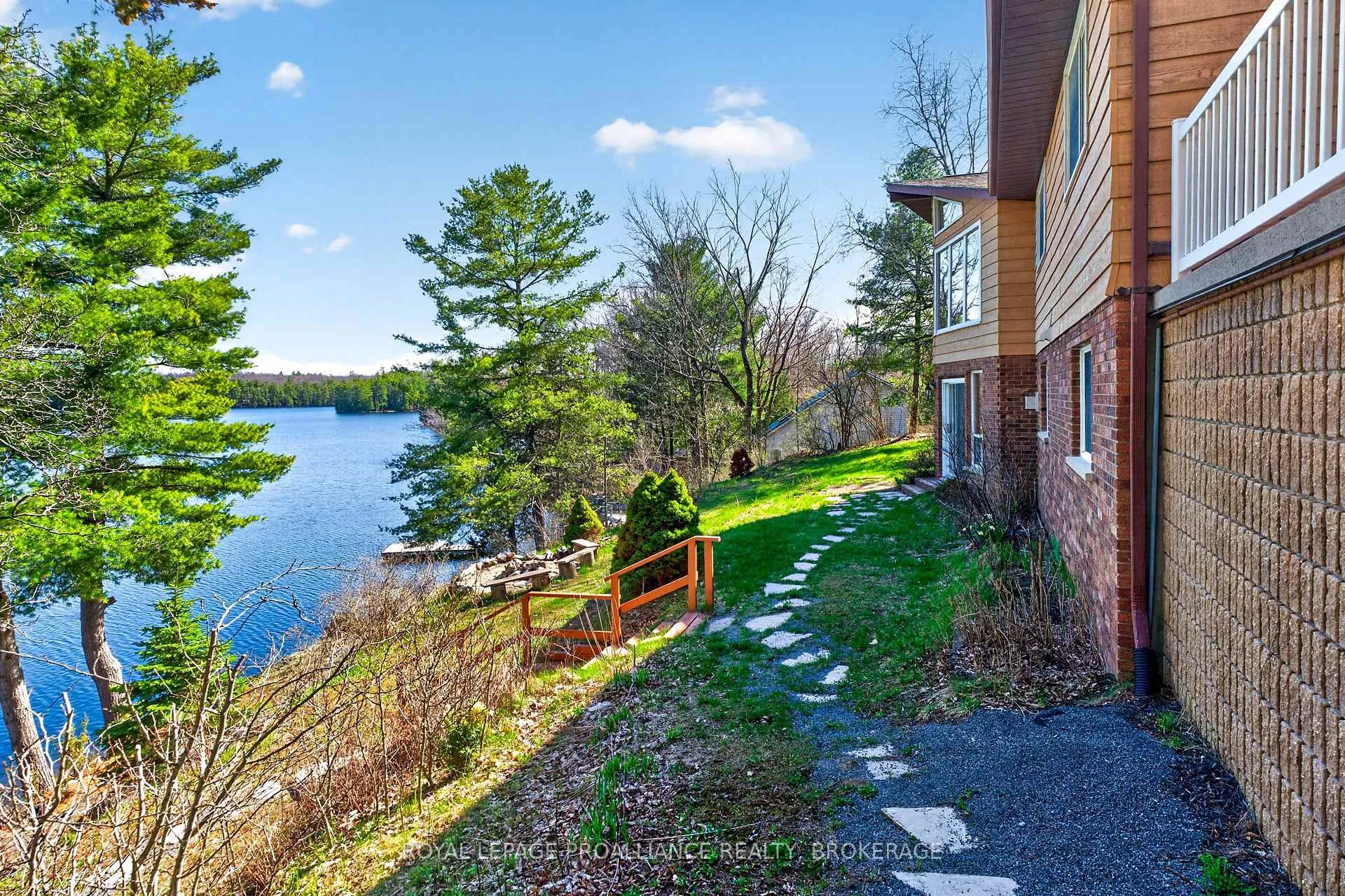 Photo 7 of 3037 Hilltop Lane, Frontenac, Frontenac South — HOMEH
