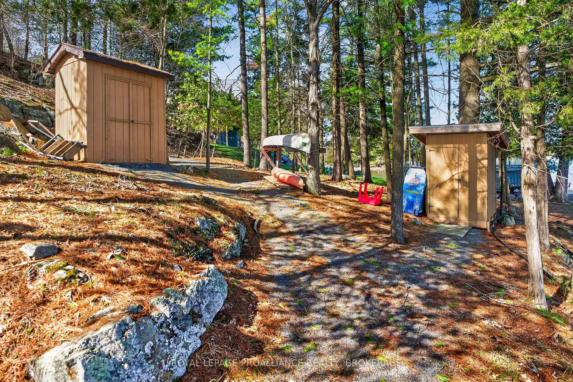 Photo 10 of 3037 Hilltop Lane, Frontenac, Frontenac South — HOMEH