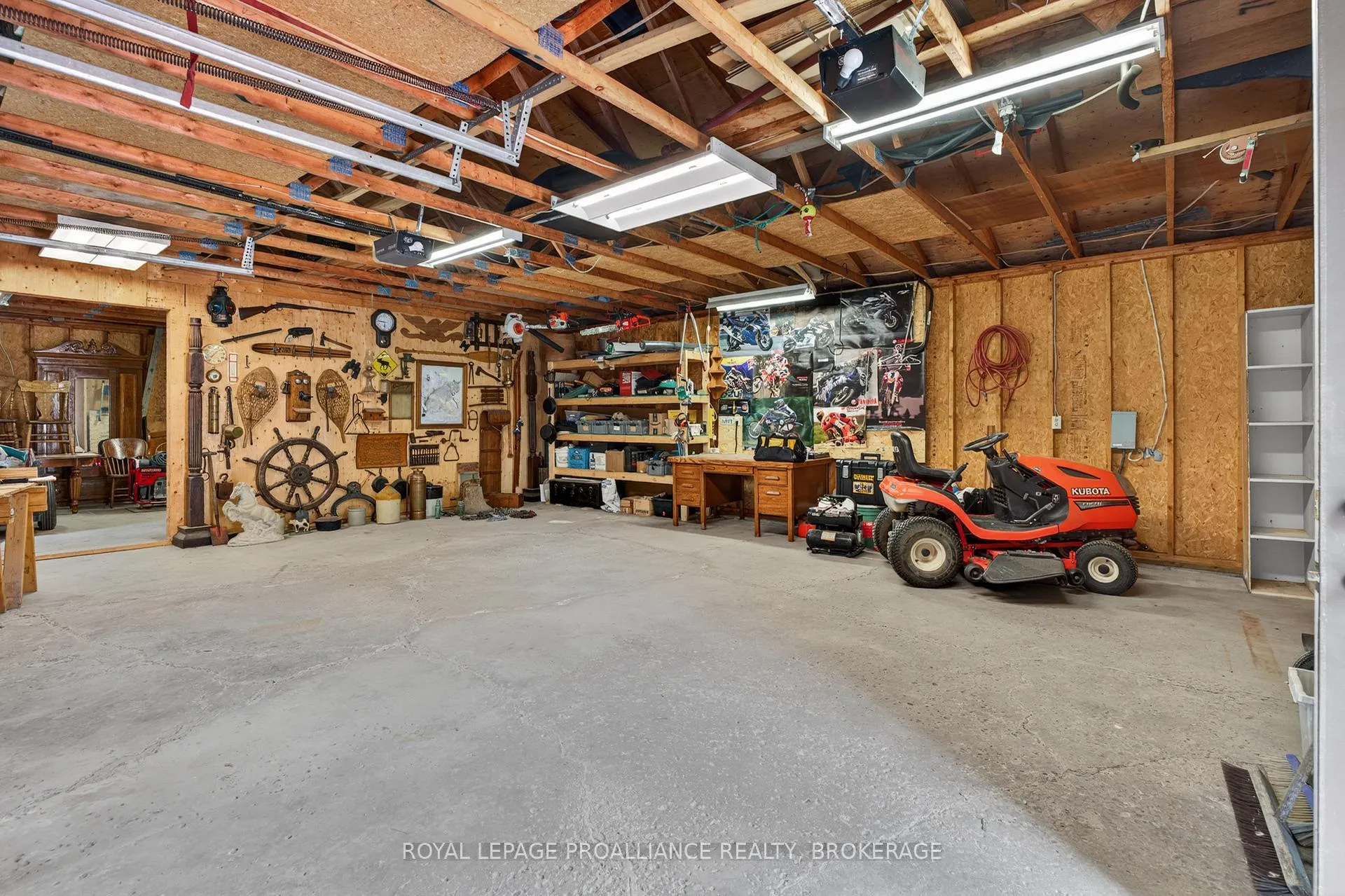Photo 47 of 3037 Hilltop Lane, Frontenac, Frontenac South — HOMEH