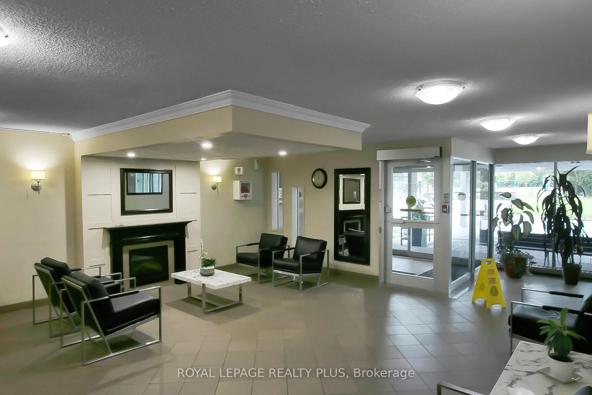 Photo 3 of Unit 309, 420 Mill Road, Etobicoke, Eringate-Centennial-West Deane — HOMEH