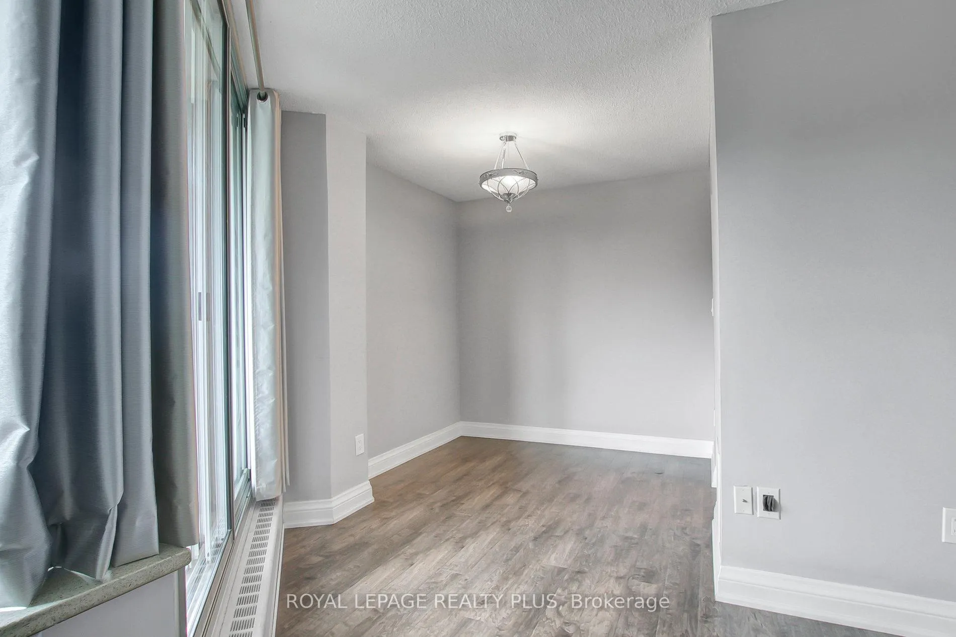 Photo 14 of Unit 309, 420 Mill Road, Etobicoke, Eringate-Centennial-West Deane — HOMEH