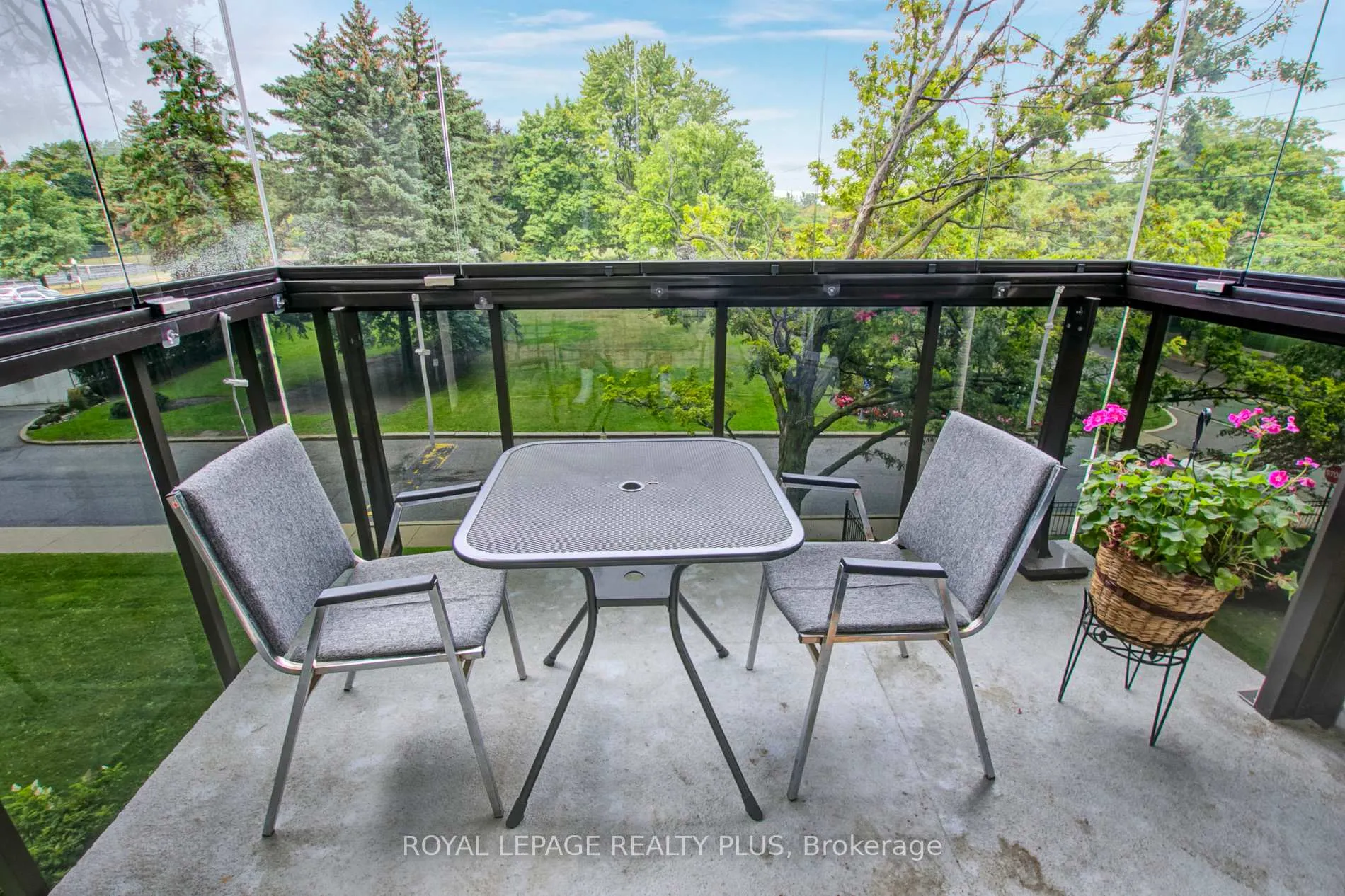 Photo 37 of Unit 309, 420 Mill Road, Etobicoke, Eringate-Centennial-West Deane — HOMEH