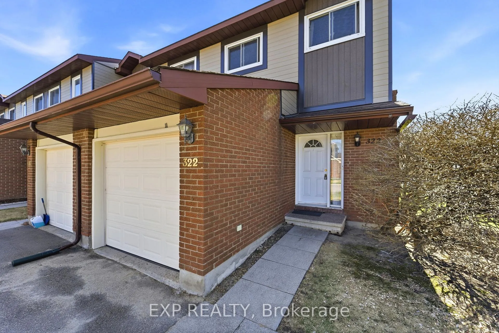 Photo 4 of Unit 8, 322 Robillard Private, Ottawa, Hunt Club Park/Greenboro — HOMEH
