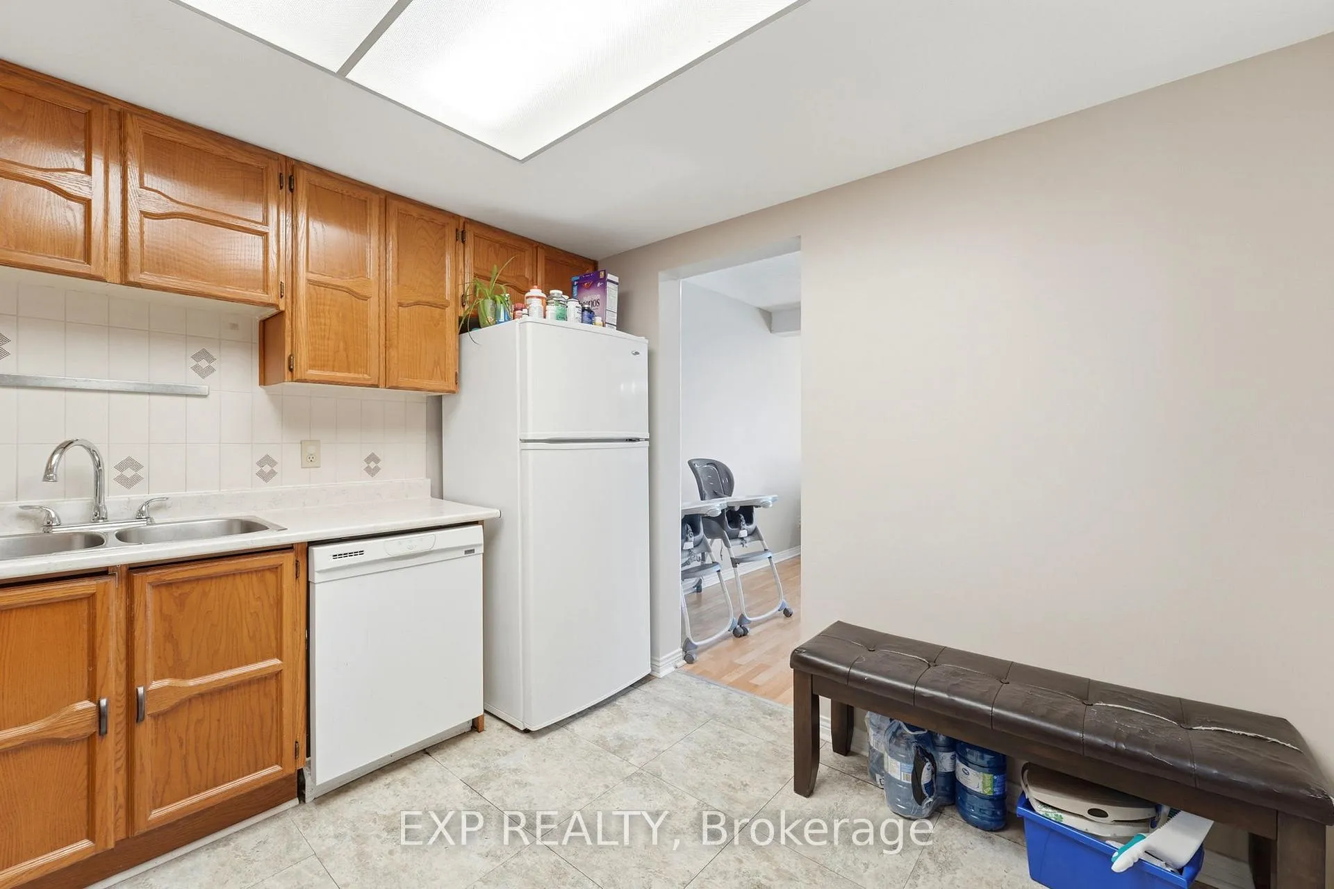 Photo 12 of Unit 8, 322 Robillard Private, Ottawa, Hunt Club Park/Greenboro — HOMEH