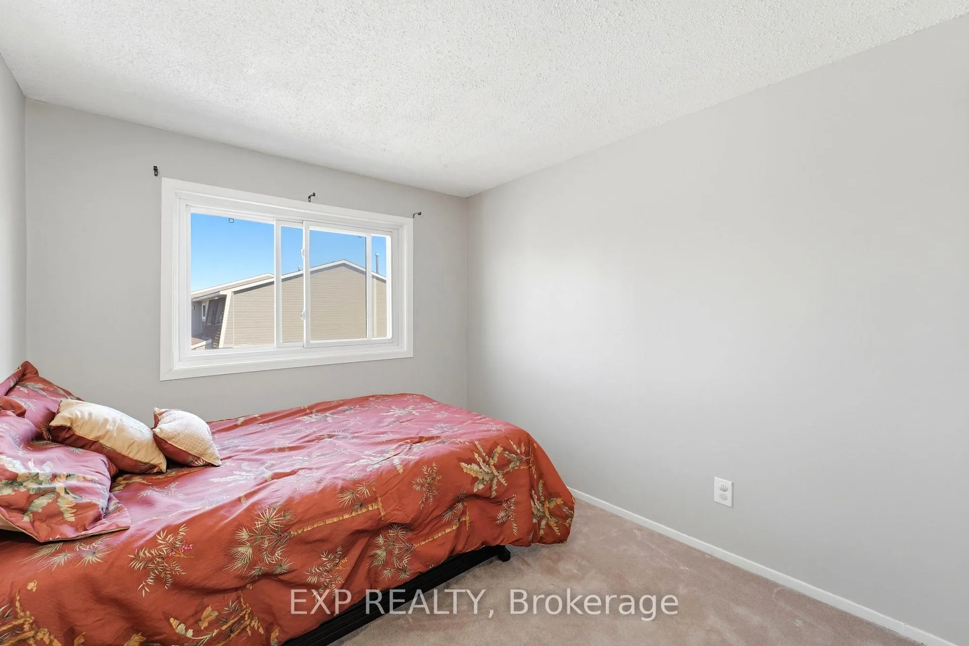 Photo 25 of Unit 8, 322 Robillard Private, Ottawa, Hunt Club Park/Greenboro — HOMEH