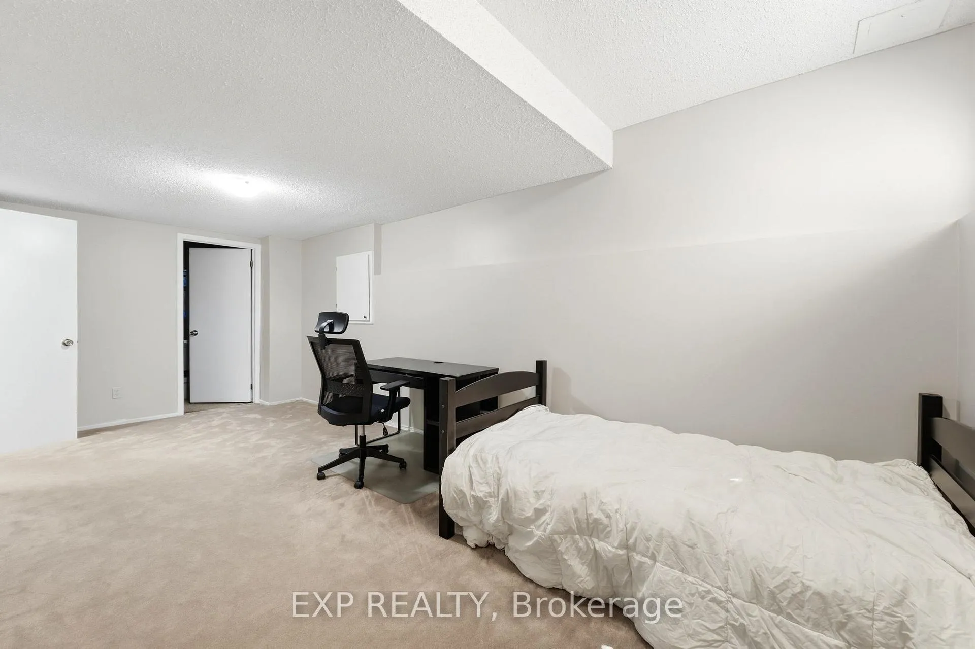 Photo 34 of Unit 8, 322 Robillard Private, Ottawa, Hunt Club Park/Greenboro — HOMEH